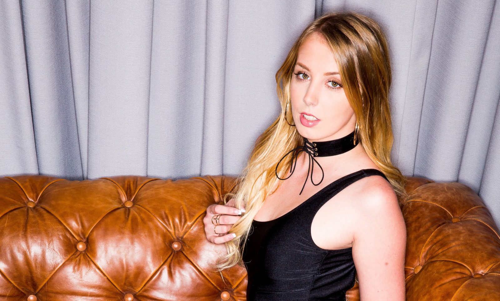 model, ženy, při pohledu na diváka, Chloe Scott