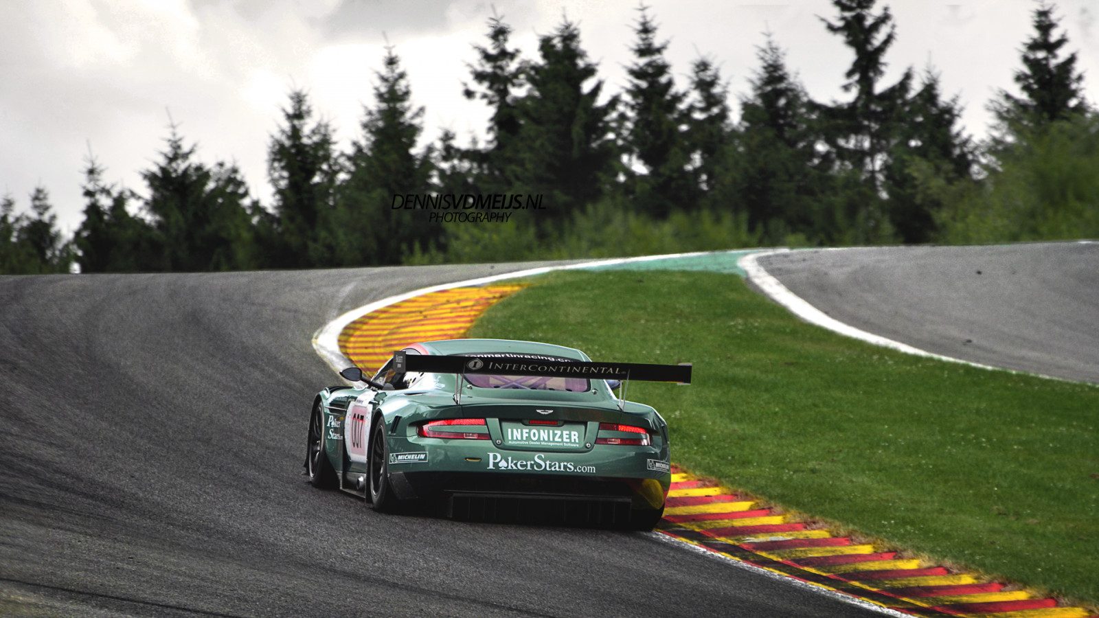 sort, Photoshop, bil, rød, vej, fotografering, grøn, Porsche, sommer, Nikon, sportsvogn, Udholdenhed, Belgien, væddeløb, spa, 2013, asfalt, coupe, kørsel, ydeevne bil, GT1, D7000, race, kulfiber, aston, martin, superbil, motorsport, Belgie, Francorchamps, kredsløb, automotive, sportsvogn, v12, modenatrackdays, letvægt, Aston Martin, rood, zwart, DB9, computer tapet, bildesign, racerbil, luksus køretøj, racerbane, auto racing, bybil, samlingspunkt, World Rally Championship, sports prototype, circuitdespafrancorchamps, 70300vr, rallycross, groen, dennis, Meijs, dennisvdmeijs, wwwdennisvdmeijsnl, eaurouge, db9r, endurance racing motorsport, sports car racing