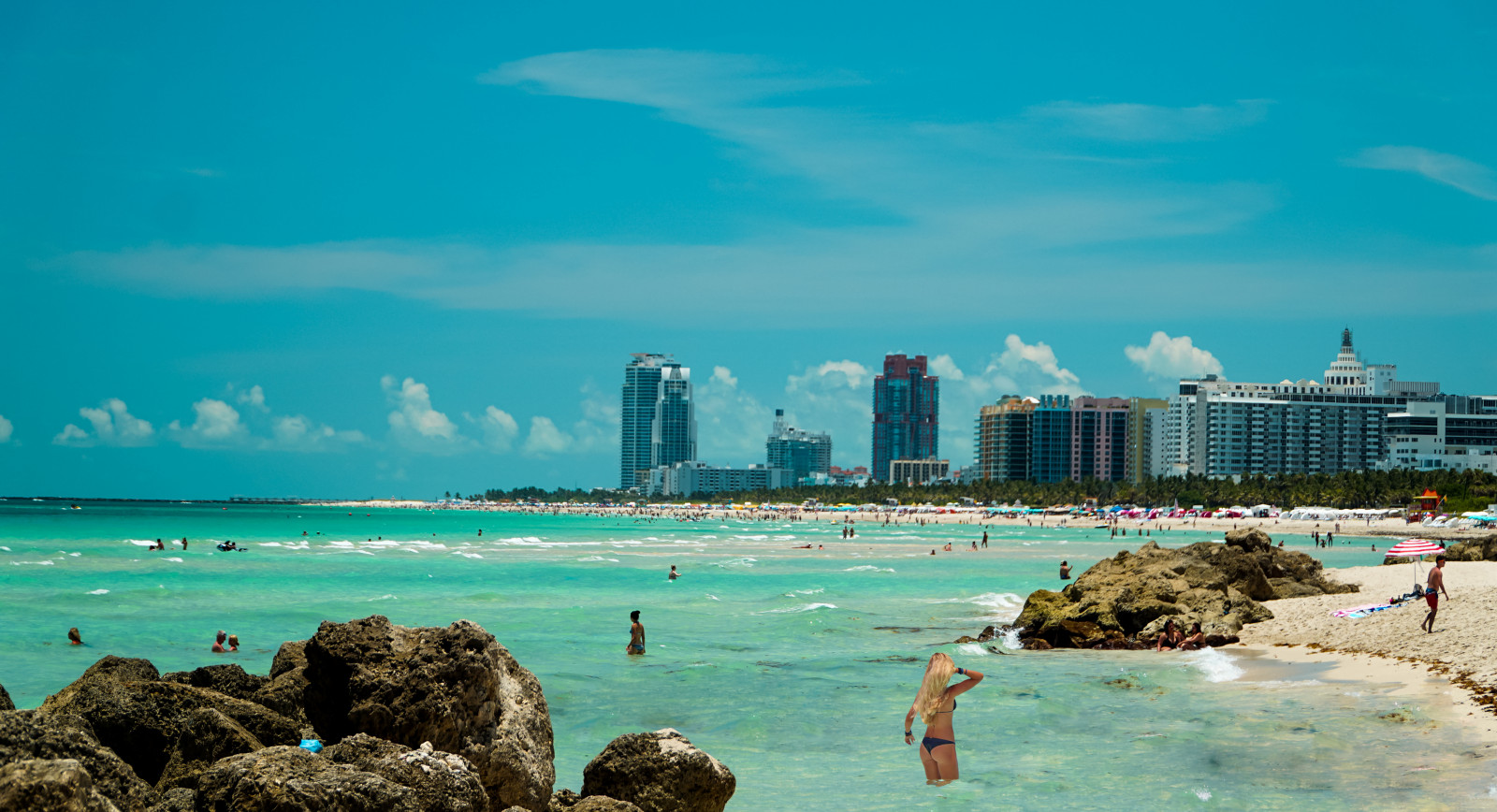 lidé, moře, záliv, architektura, pobřeží, městský, nebe, venku, mraky, pláž, panoráma, modrý, pobřeží, horizont, pelerína, soumrak, karibský, dovolená, oceán, vlna, přímořská krajina, Spojené státy, Miami Beach, geografický rys, tělo z vody, urban exploration, mořský břeh, beachscape
