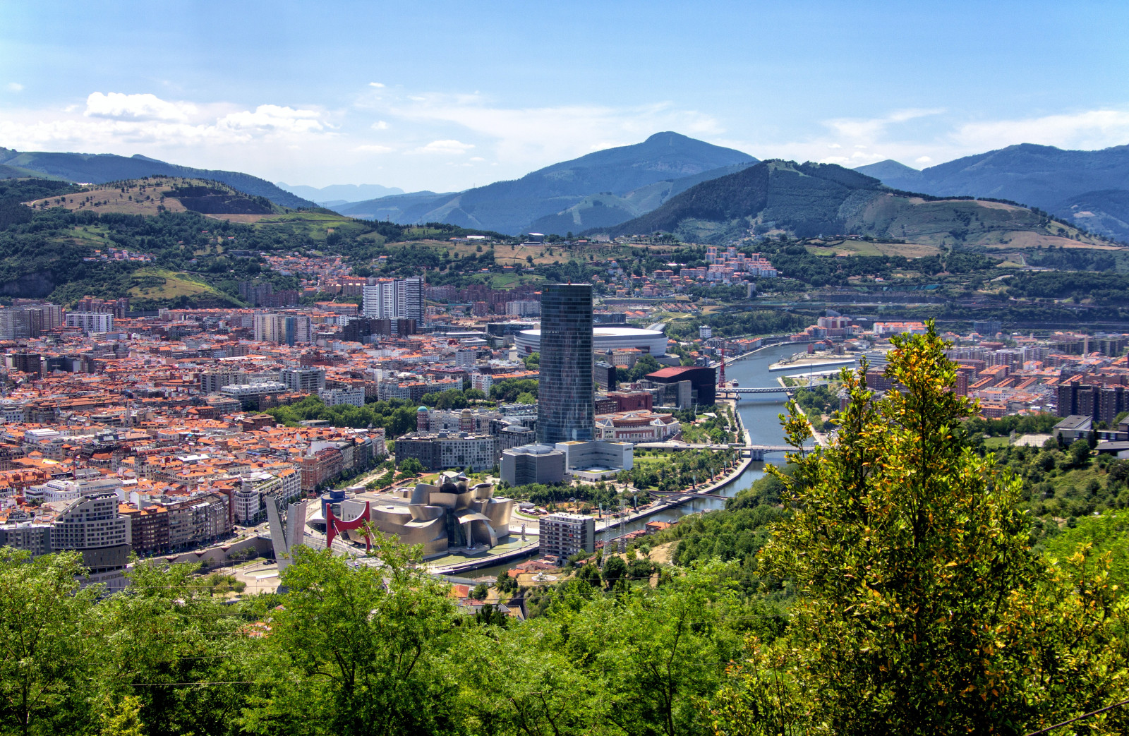 Bilbao, město, řeka, Španělsko, budova, mrakodrap, kopce, architektura, Basque country, hory, panoráma města