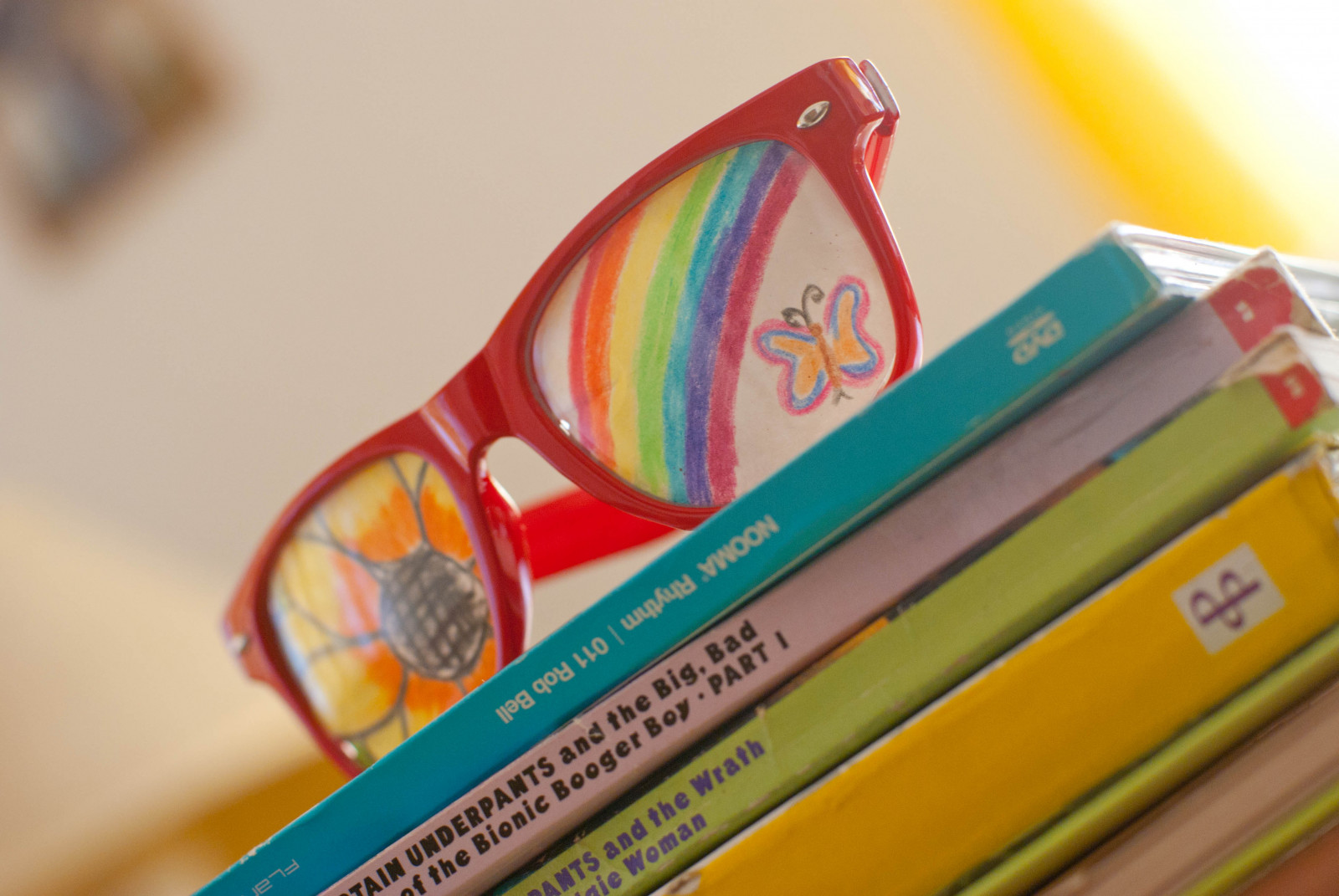 Wallpaper glasses, books, yellow, glass, good, colourful, colours, optimistic, playful