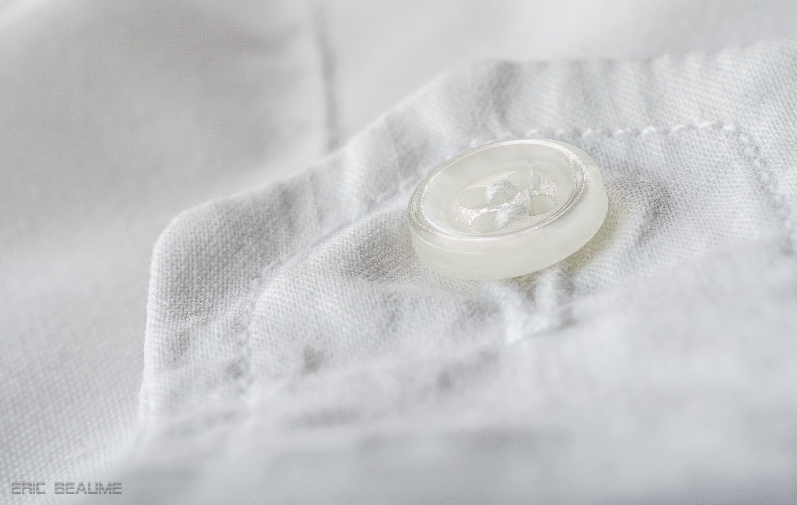 สีขาว, แมโคร, ใกล้ชิด, เสื้อ, 50 มม, Nikon, bokeh, เนื้อเยื่อ, coton, ฝ้าย, ปุ่ม, บลัง, mostlywhite, tissu, เสื้อคลุมอาบน้ำ, บู๊ท, raynox, macromonday, d5100, ericbeaume