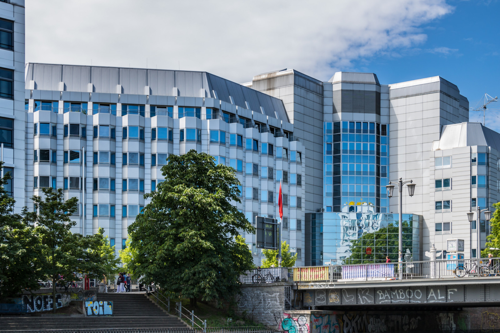 ville, Paysage urbain, architecture, bâtiment, Horizon, Gratte-ciel, Allemagne, métropole, Berlin, centre ville, Byggnad, Tyskland, Deutschland, place, Rivières, condominium, point de repère, façade, quartier général, zone urbaine, Zone métropolitaine, Établissement humain, quartier, zone résidentielle, Bloc de tour