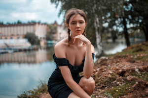 Уселась на член рыхлой жопой