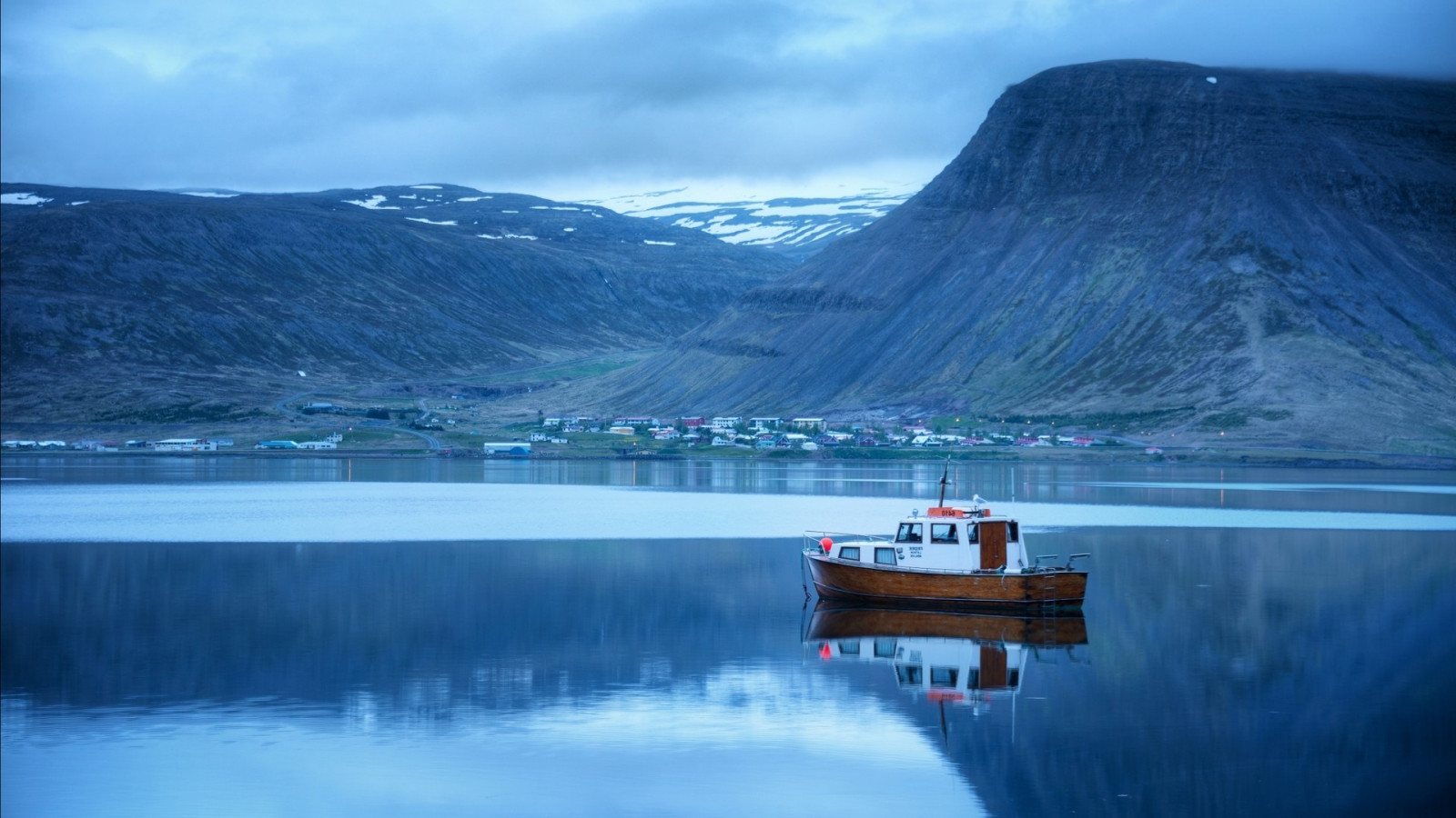 krajina, loď, moře, záliv, kopec, jezero, voda, Příroda, odraz, sníh, zima, vozidlo, mraky, ledovec, Dům, uklidnit, modrý, led, mlha, pobřeží, fjord, Arktický, mrak, hora, oceán, vlna, 1920x1080 px, landform, Severní ledový oceán, ledová landform