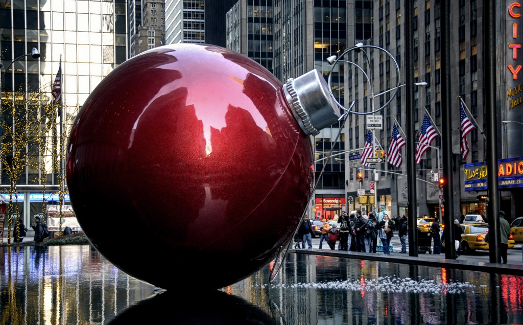 Fond D Ecran Ville Rue Nuit Batiment Rouge Reflexion Noel New York Decoration Sonynex Zone Urbaine Nex5 Nowyjork 1024x636 825828 Fond D Ecran Wallhere