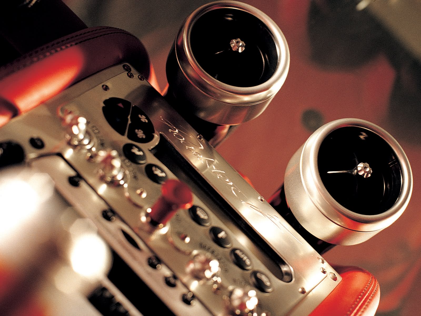 rød, guitar, musikinstrument, Pagani, 2010, motor, netcarshow, netcar, bil billeder, bil foto, Zonda Roadster F, makrofotografering, plukket streng instrumenter, spejlreflekskamera, skydevåben