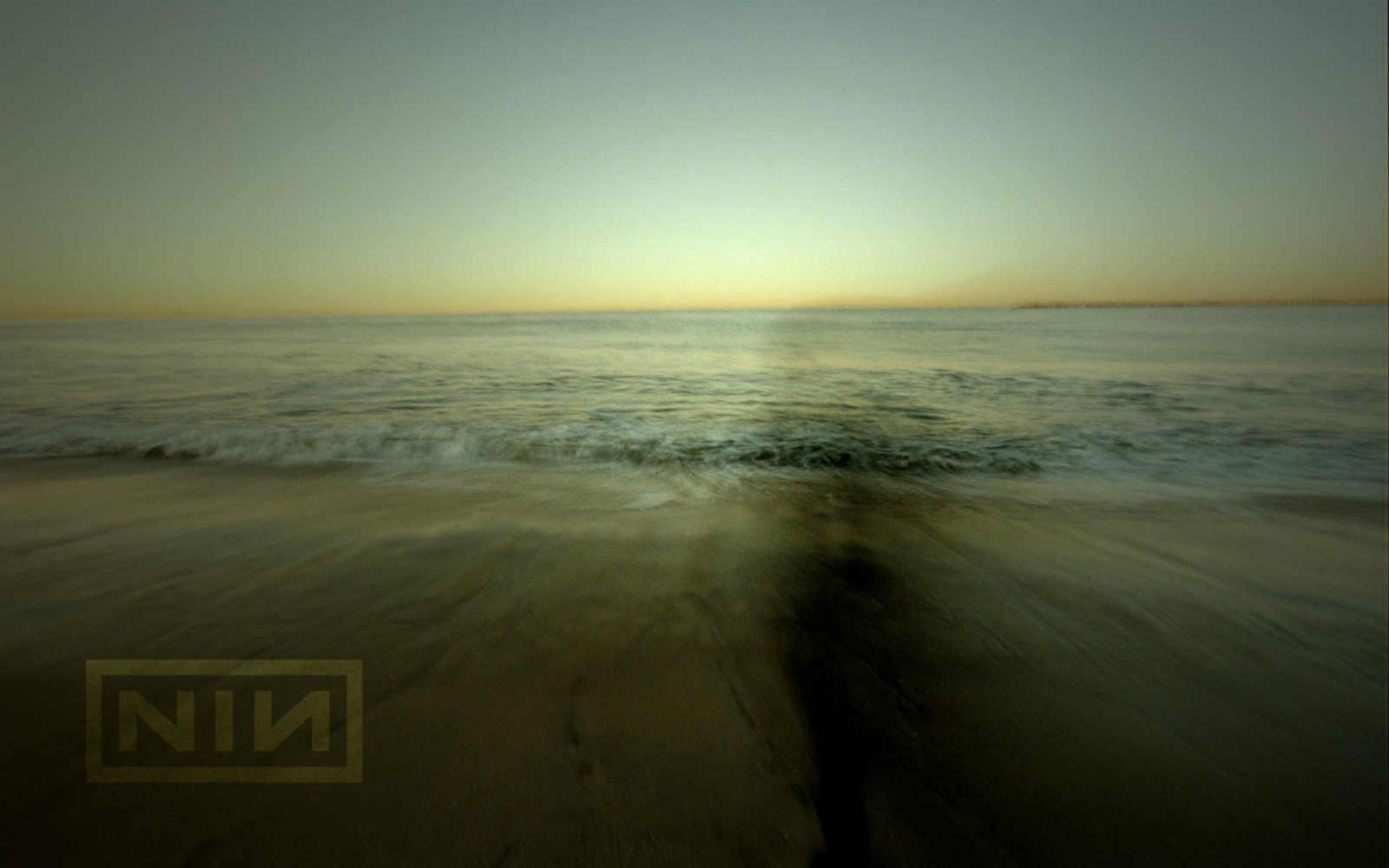 sollys, solnedgang, hav, kyst, sand, afspejling, strand, musik, solopgang, aften, morgen, kyst, Sol, horisont, atmosfære, skumring, Nine Inch Nails, Sky, daggry, ocean, bølge, atmosfærisk fænomen, krop af vand, vind-bølge
