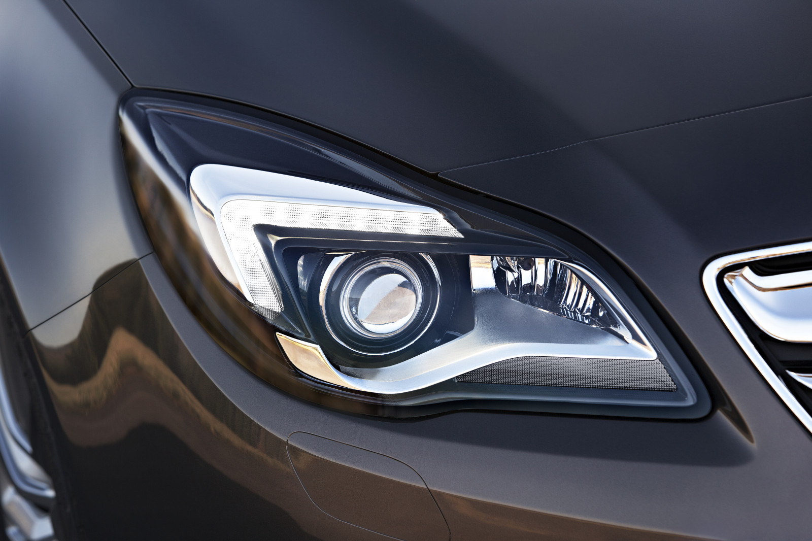 auto, vozidlo, Mercedes Benz, Opel, limuzína, Insignie, netcarshow, netcar, obrázky vozidel, photo auto, 2014, kolo, pozemní vozidla, automobilového designu, automobilový exteriér, automobil make, luxusní vůz, rodinný vůz, kompaktní vůz, výkonné auto, sportovní užitkové vozidlo, střední velikost auta