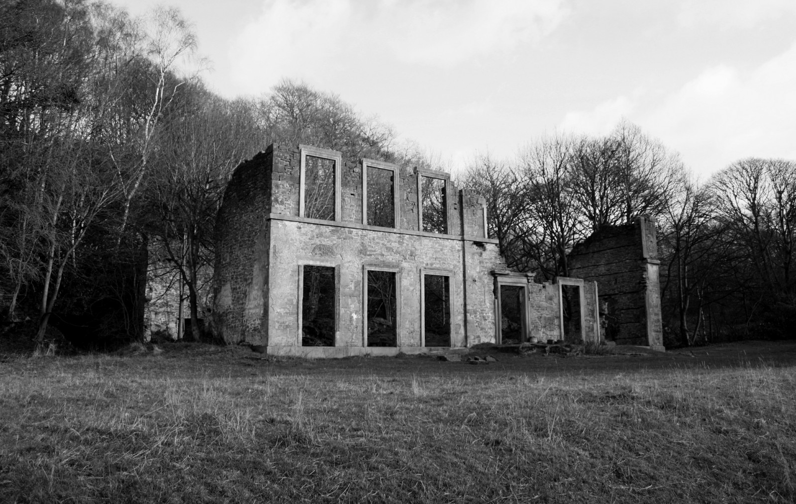 krajina, Černá, starý, černobílý, architektura, budova, zřícenina, tráva, nebe, stěna, fotografování, Dům, hrad, dějiny, Kánon, rozklad, zřícenina, Opatství, majetek, mrak, strom, tělesné, hala, domů, panské sídlo, fasáda, statek, venkov, Černý a bílý, monochromatické fotografování, vznešený domov, Blackburn, zámek, chudobinec, Lancs, Feniscowles, Feniscoles, stock photography