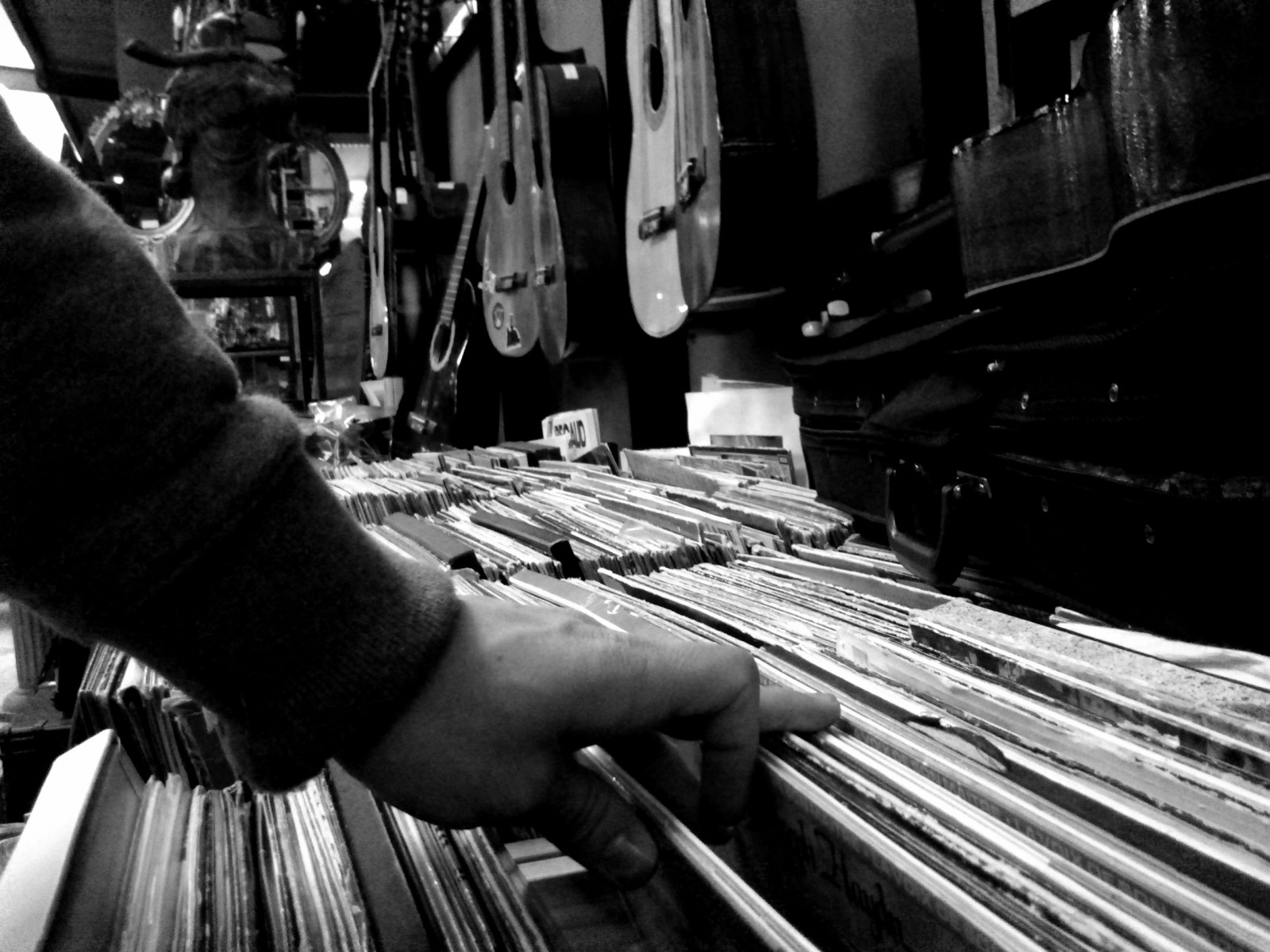 bílý, Černá, černobílý, kytara, fotografování, hudba, vinyl, Noir, sazba, materiál, T, blanc, 45, blackwhitephotos, musique, 33, Černý a bílý, monochromatické fotografování, zájezdy, guitare, klaviatura, vinyly, 33t, musical instrument accessory