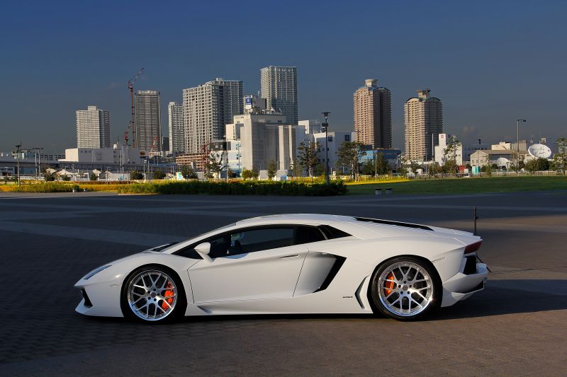 Şehir manzarası, Araba, Araç, Lamborghini, Lamborghini Aventador, Spor araba Şehir manzarası, Araba, Araç, Lamborghini, Lamborghini Aventador, Spor araba