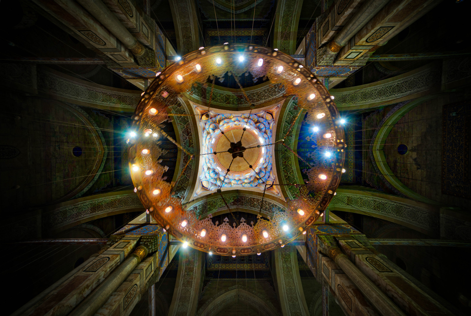 Egypt, Káhira, uvízl, v, celní, stuckincustomscom, treyratcliff, trojka, Ratcliff, umístění, den, dailyphoto, denně, během dne, Uvnitř, krytý, uvnitř, Afrika, horizontální, barva, barva, nachový, modrý, růžový, Černá, Šedá, oranžový, zelená, stín, zvýraznit, žlutý, symetrie, symetrický, HDR, hdrphotography, hdrphoto, hdrtutorial, Tophdr, Sony, ilce7r, březen, 2017, p2017, editace, jasný, barvy, mešita