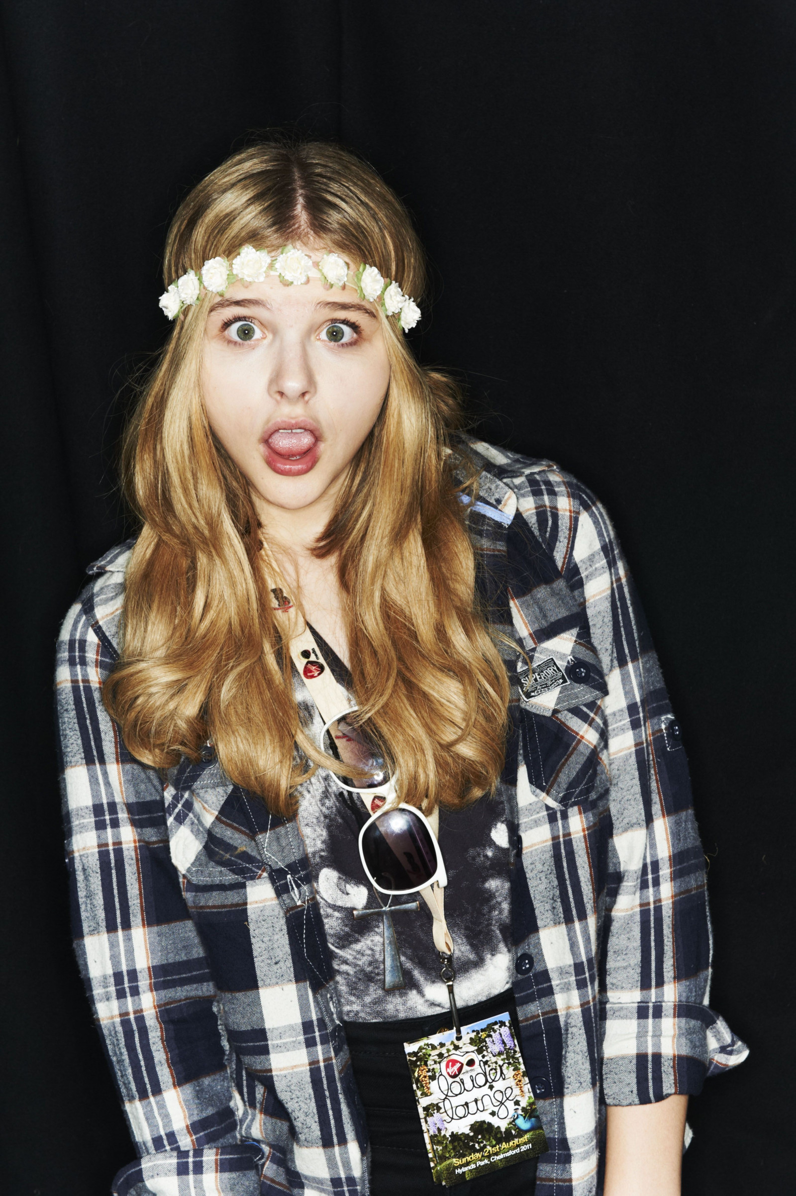 femei, model, blondă, par lung, ochelari de soare, ochelari, celebritate, cântăreaţă, actriţă, model, Modă, par, Chlo Grace Moretz, arc, îmbrăcăminte, coafura, sedinta foto, ochelari