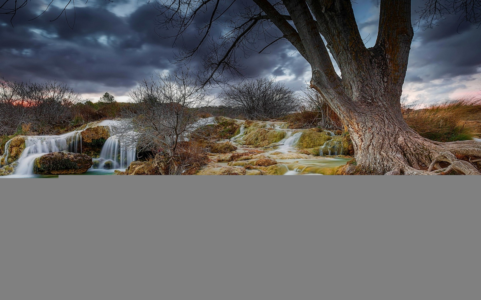 แสงแดด, ต้นไม้, แนวนอน, ป่า, น้ำตก, ธรรมชาติ, การสะท้อน, ท้องฟ้า, ฤดูหนาว, เมฆ, สาขา, เช้า, พุ่มไม้, บ่อน้ำ, เทพนิยาย, ราก, ต้นไม้, ปลูก, ฤดู, ภาพหน้าจอ, ไม้ยืนต้น, ระบบนิเวศ, 2500x1563 px