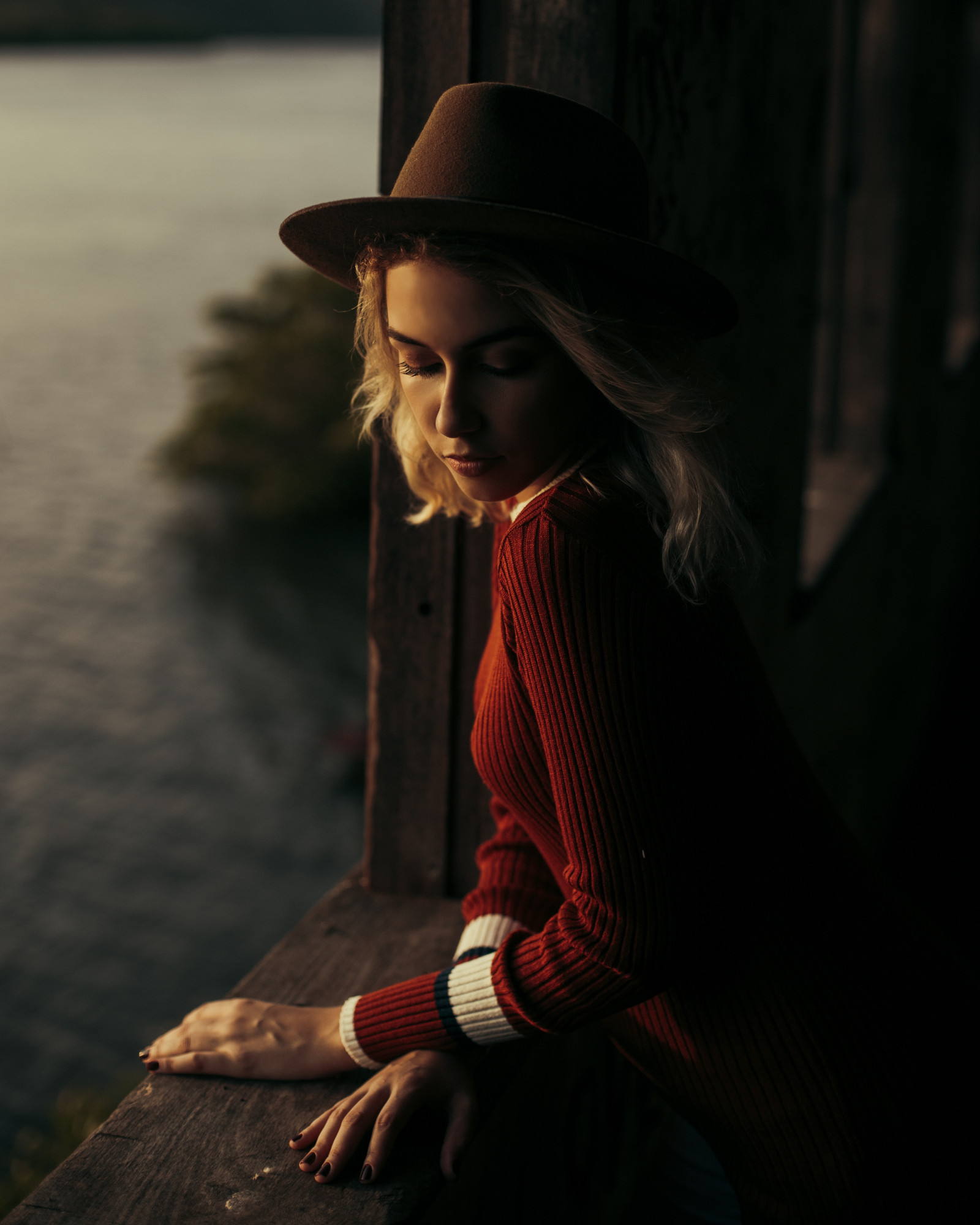 Wallpaper : blonde, women, red sweater, hat, sea 3648x4560 - kuya