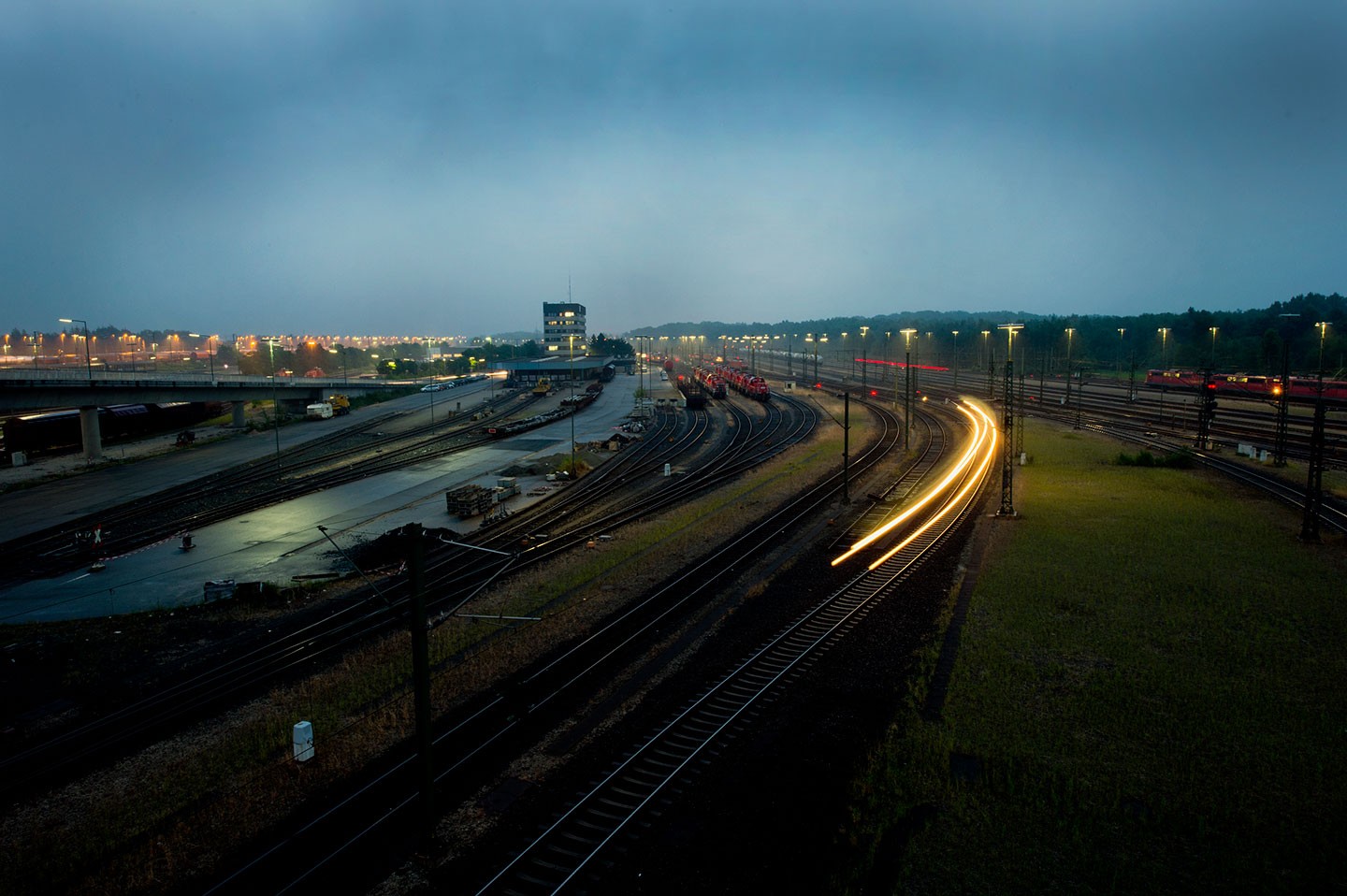 panoráma města, noc, silnice, železnice, večer, ráno, most, horizont, provoz, Dálnice, soumrak, stadión, minout, doprava, struktura, infrastruktura, světlo, spojení, tma, atmosférický jev, Atmosféra Země, letecké snímkování, Dálnice