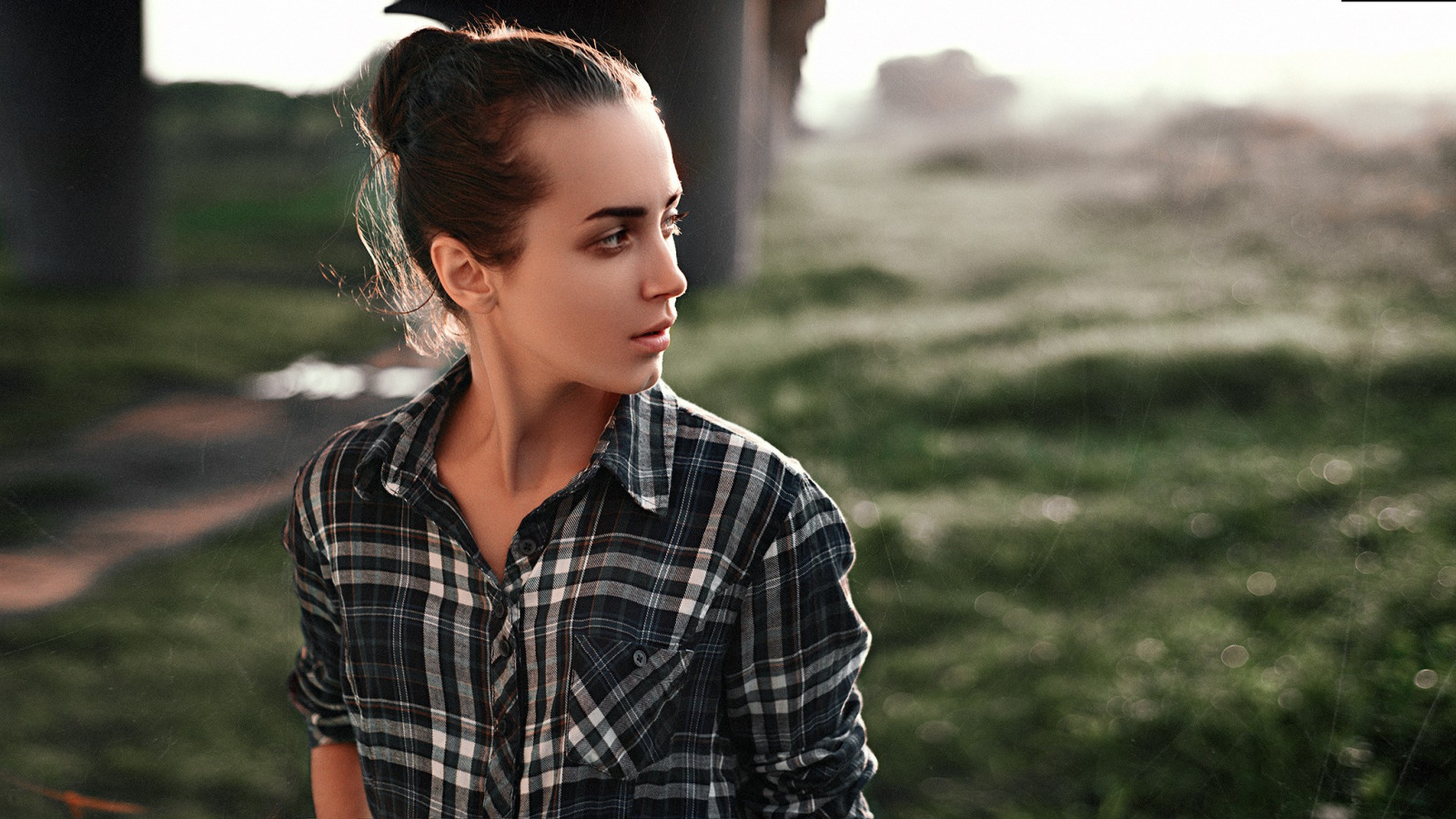 tvář, ženy, model, portrét, hloubka pole, odvrátila, bruneta, fotografování, šaty, košile, móda, Maks Kuzin, jaro, Osoba, dívka, krása, fotografie, portrétní fotografie, focení