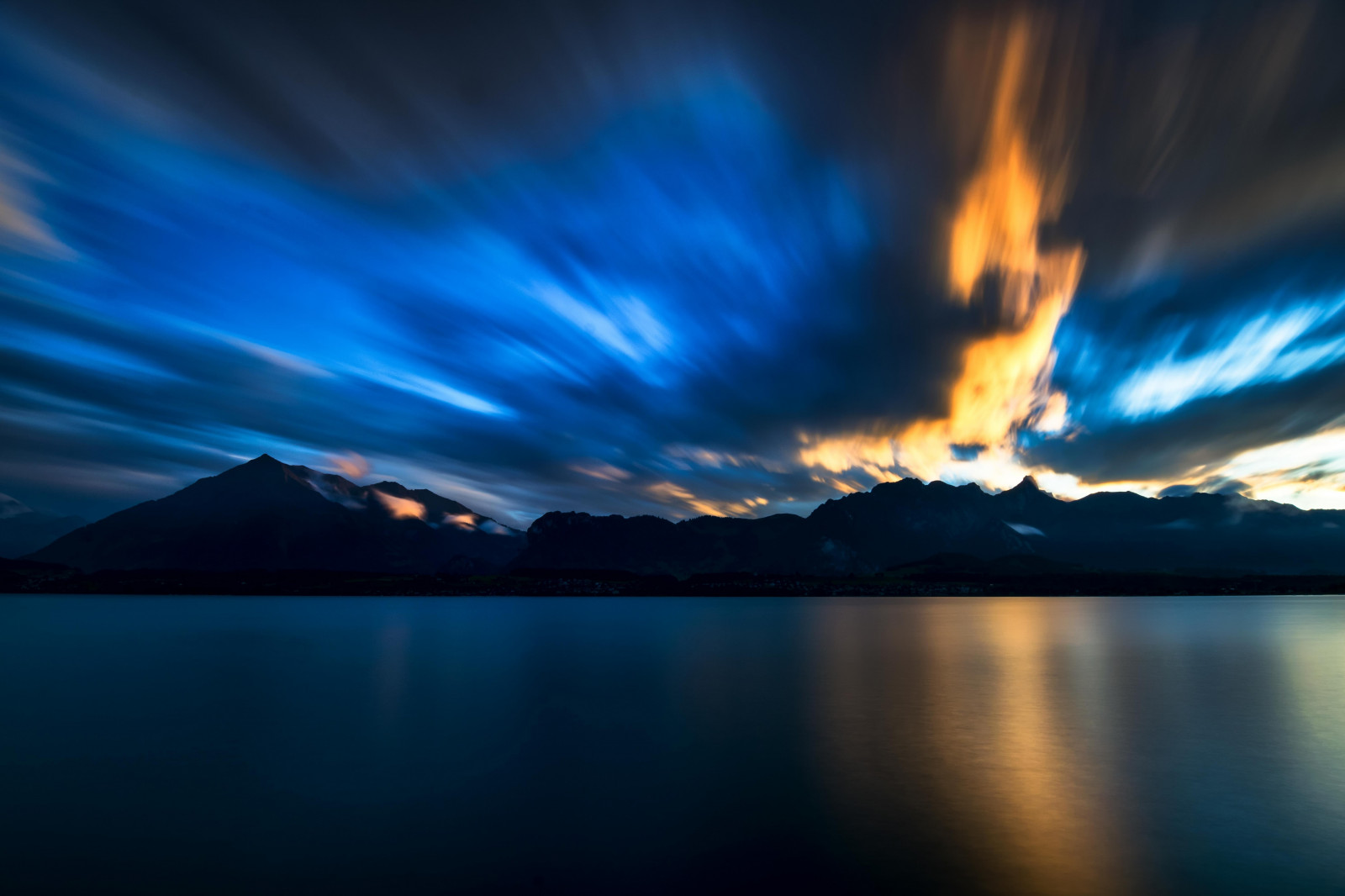 แนวนอน, ภูเขา, 500px, พระอาทิตย์ตก, ทะเล, กลางคืน, ทะเลสาบ, น้ำ, ธรรมชาติ, การสะท้อน, ท้องฟ้า, เมฆ, พระอาทิตย์ขึ้น, เงียบสงบ, สีน้ำเงิน, ตอนเย็น, ขอบฟ้า, บรรยากาศ, พลบค่ำ, ความยาวนาน, เมฆ, สภาพอากาศ, รุ่งอรุณ, natur, ความมืด, sonnenuntergang, Wolken, berge, กลางวัน, วอลล์เปเปอร์คอมพิวเตอร์, บรรยากาศของโลก, ปรากฏการณ์ทางธรณีวิทยา, ปรากฏการณ์ทางอุตุนิยมวิทยา, Cumulus, ปรากฏการณ์, thunersee, เปียก, Berneroberland, Lakeofthoune, umgebung, tokina1120f28