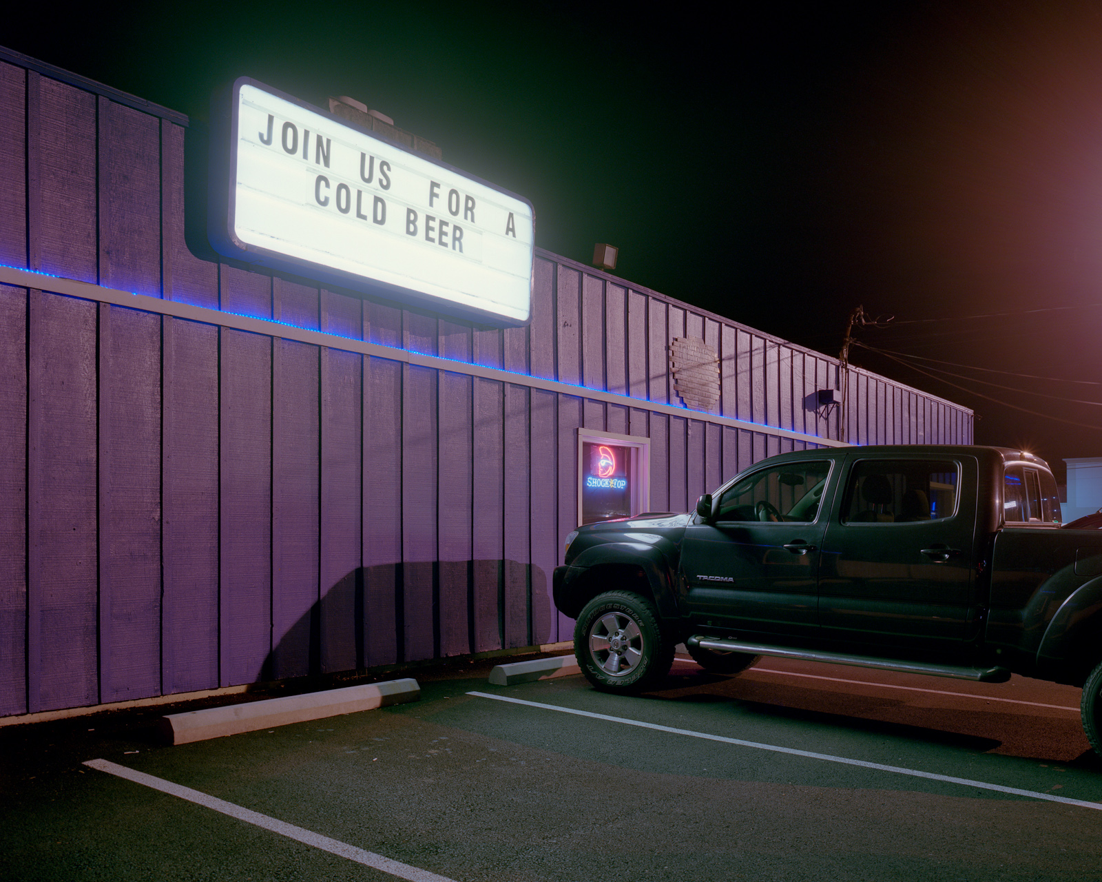 noc, auto, vozidlo, Studený, Toyota, pivo, bar, komerční, doprava, Vancouver, nákladní auto, washington, Snímek obrazovky, Osobní počítač hardware, automobil make, veřejná doprava, Tacoma, kodakportra400, 4x5, ledárna, largeformat, hazeldell, shocktop, nikkorsw90mmf8, chamonix045n2, isaacsachs
