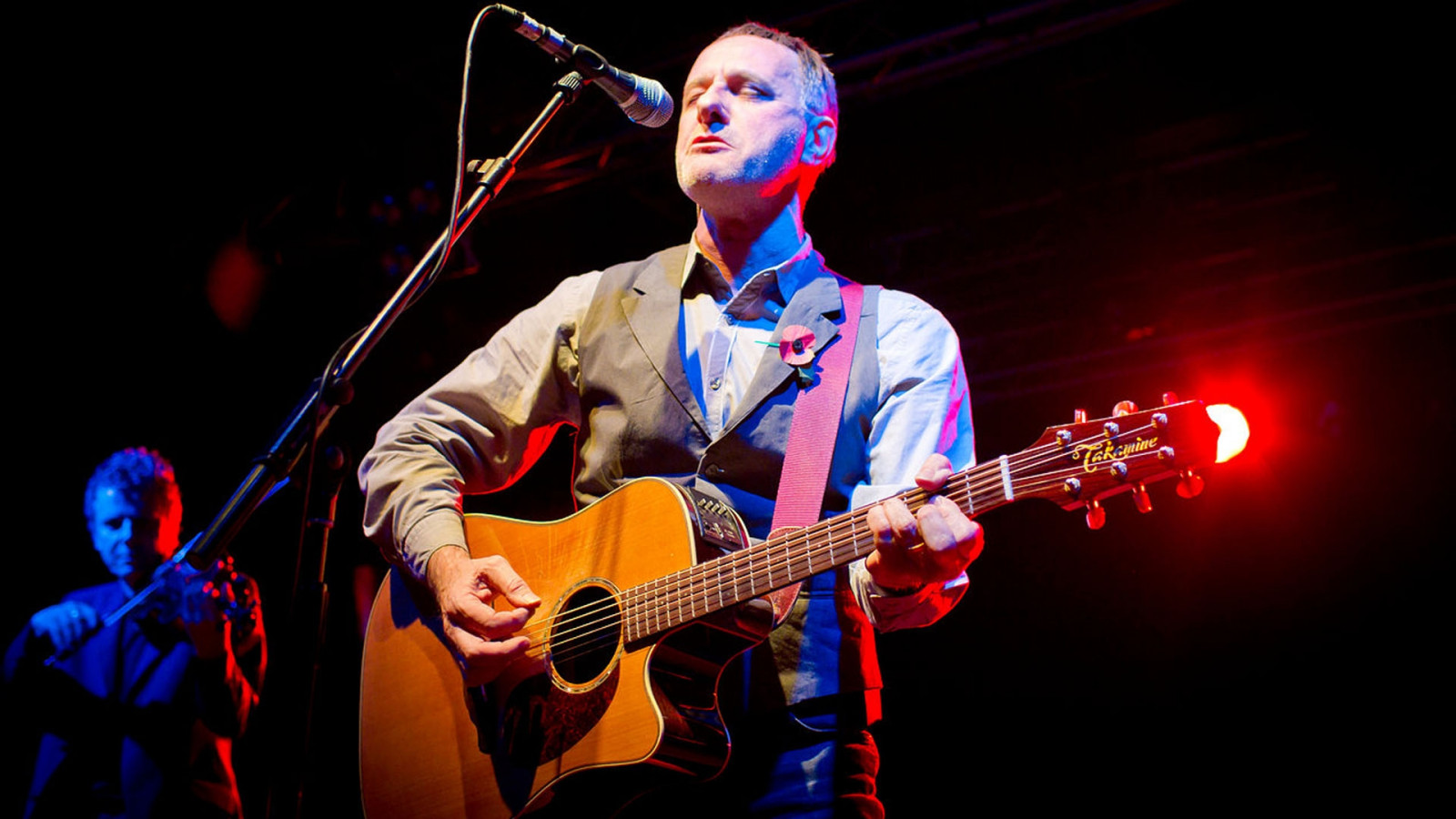 kytara, hudební nástroj, hudba, zpěvák, hudebník, hudební umělec, kytarista, elektrická kytara, pop music, zpěv, událost, zábava, světlo, představení, fáze, show, koncert, píseň, drnkací nástroj, strunný nástroj, performance, profese, basista, písničkář, rockový koncert, hudebního tělesa, baskytara, múzických umění, slide kytara, písničkář, Steve Harley, Komik rebel, musical instrument accessory, string instrument accessory, session musician, guitar accessory