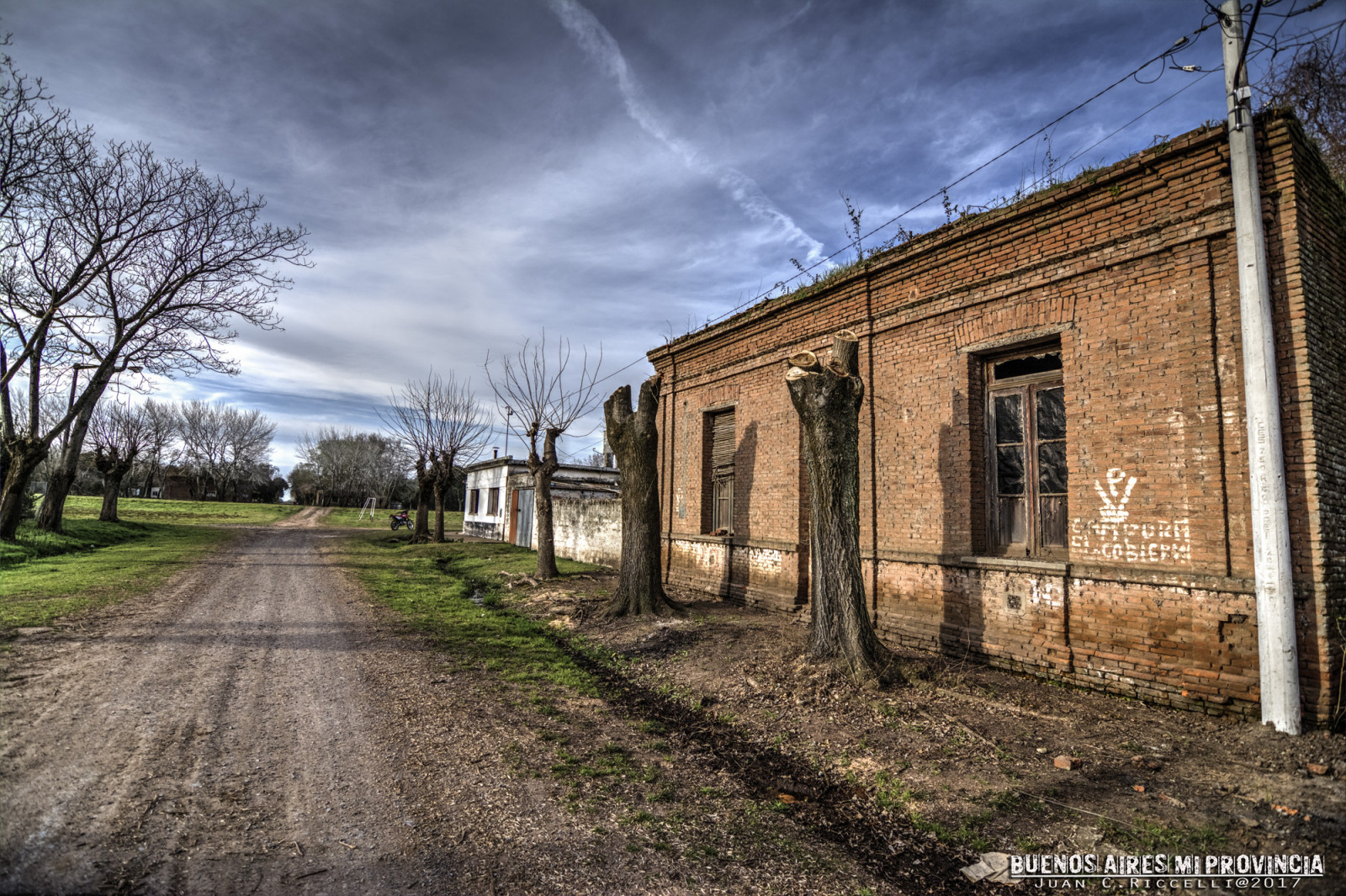 starý, ulice, nebe, silnice, železnice, Dům, vesnice, dějiny, Argentina, zřícenina, campo, venkovský, majetek, strom, železnice, cielo, paisaje, venkov, calle, krajiny, předměstí, nikond7100, historia, Viejo, venkov, urban area, lidské osídlení, obytný prostor, pueblo, Buenos Aires, Ferrocarril, Chivilcoy, ram nbiaus