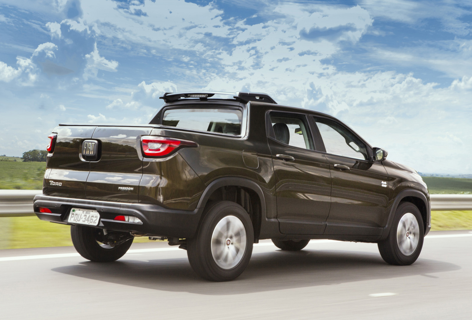 Auto, Fahrzeug, LKW, FIAT, Toyota Tundra, Netcarshow, Netcar, Auto Bilder, Auto Foto, 2016, Toro Freiheit, Rad, Landfahrzeug, Automotive außen, Automobil machen, Stoßstange, Kompaktwagen, Stadtauto, Sport Nutzfahrzeug, Kompaktes Sportfahrzeug, Pick-up, Mini-Sport-Nutzfahrzeug