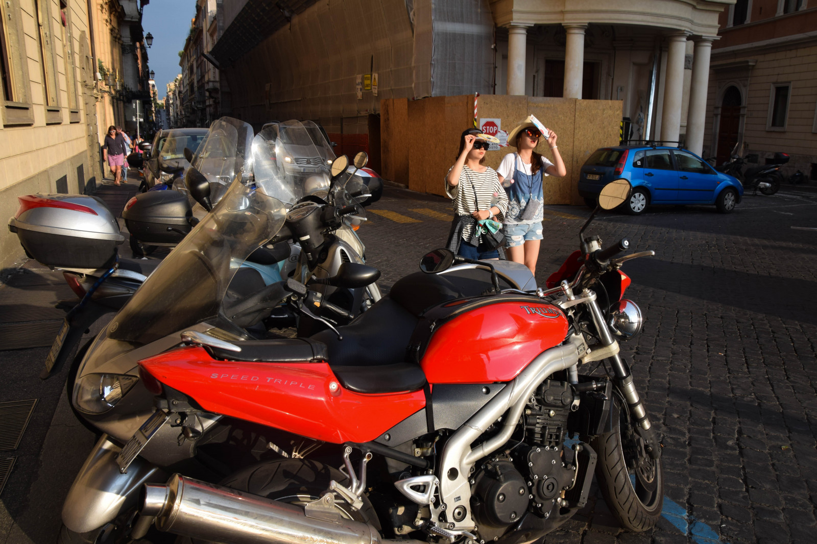 město, Itálie, architektura, starověký, auto, motocykl, vozidlo, letní, Evropa, Řím, rom, pradávné město, roma, Street View, viasistina, motocyklové, pozemní vozidla, automobil make