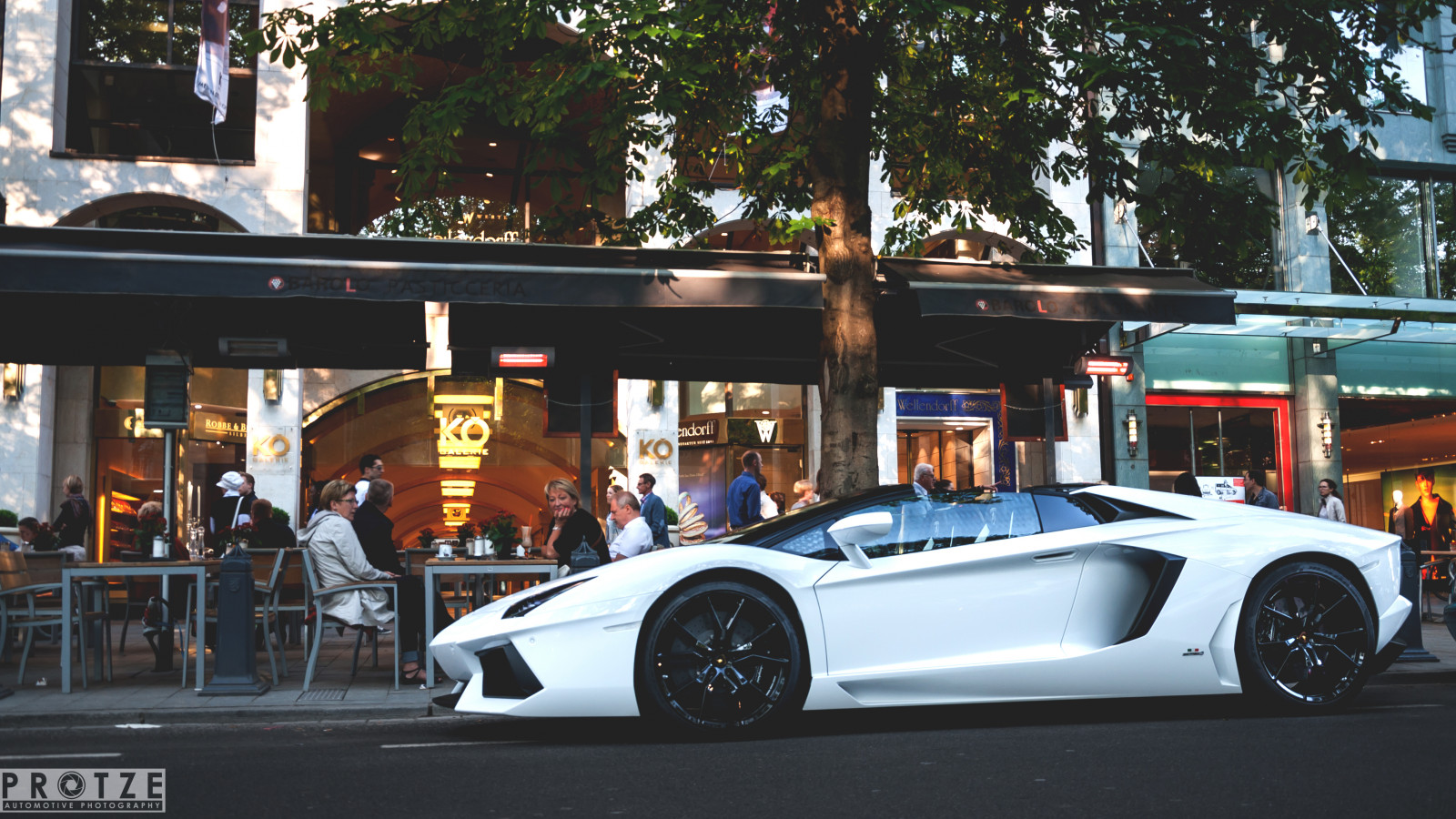 Wallpaper life, street, city, people, urban, cars, car, Germany, Volkswagen