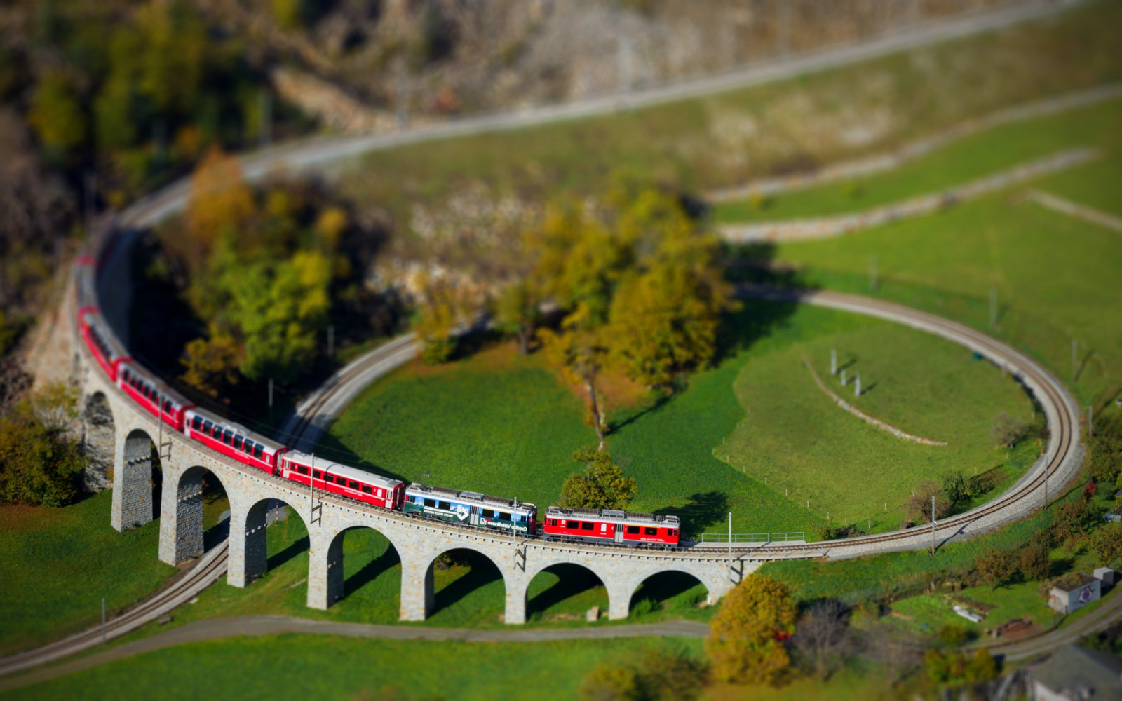 2560x1600 px, oblouk, most, krajina, železnice, Švýcarsko, změna sklonu, vlak