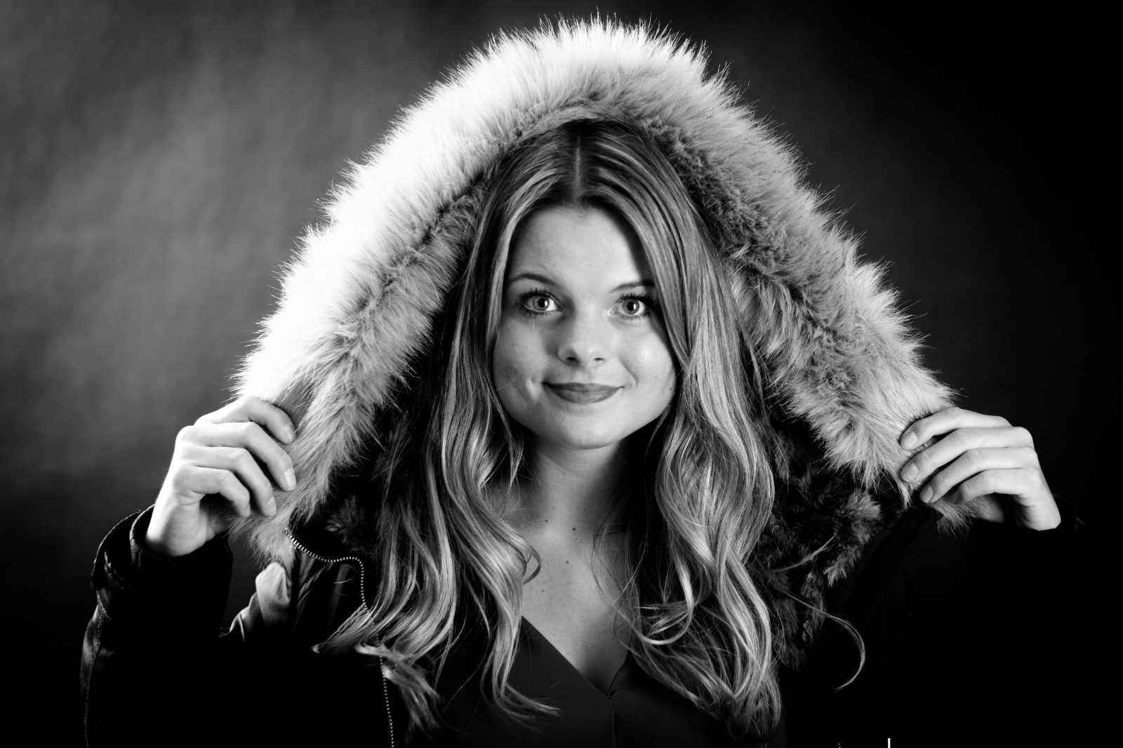 bílý, Černá, černobílý, model, portrét, fotografování, móda, srst, Černý a bílý, dívka, krása, žena, fotografie, fuji, tma, Mladá žena, blond, portret, zwartwit, vrouw, dlouhé vlasy, Černý a bílý, monochromatické fotografování, portrétní fotografie, focení, jongevrouw, hansdethmers