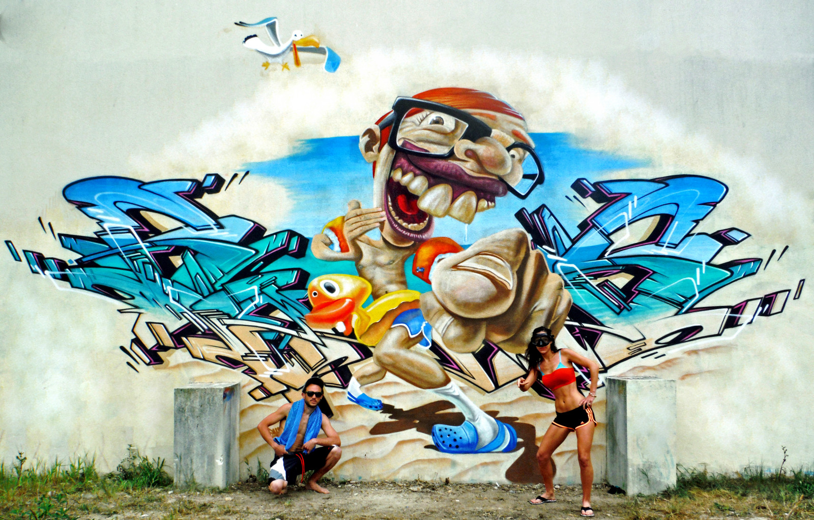 Hráč, grafiti, pouliční umění, nástěnná malba, Bordeaux, UMĚNÍ, pouliční umění, Gaius, 3gc, Llouliee, Llouls, léto se blíží, Vamosalaplaya