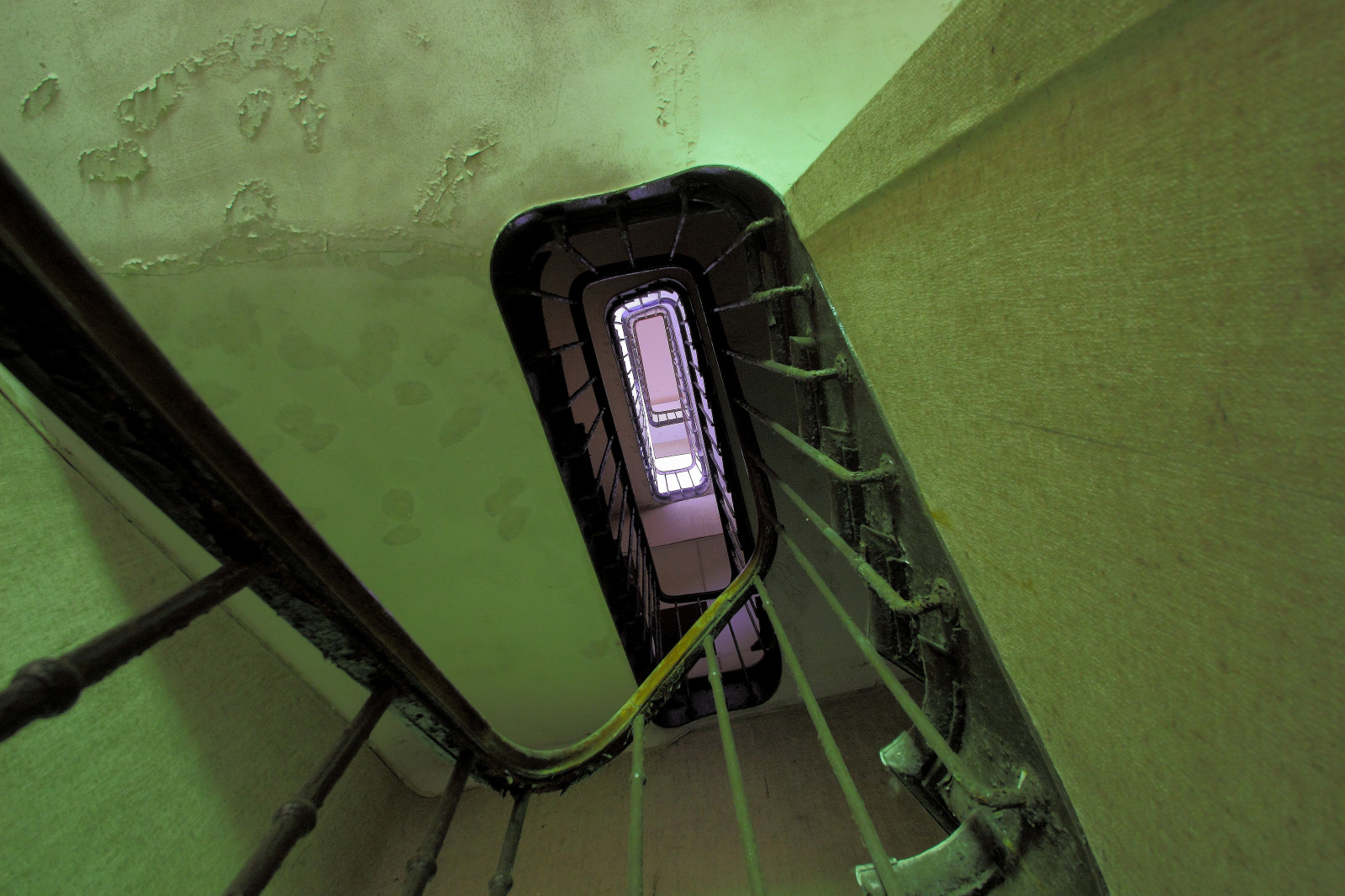 städtisch, Ruine, verlassen, lila, Grün, Schloss, Kanon, Technologie, Treppe, zerfallen, Erkundung, Ruinen, Chateau, Winkel, Urbex, Tamron, Urbain, 600d, Ruinen, Rampe, Eskaliere, Abandonne, Explorerd, Photographeamateurnormand, Xavierlito, Urbexexplored erforschung, Ruinesabandoned