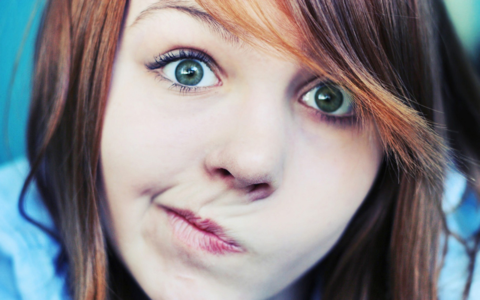 tvář, ženy, model, portrét, dlouhé vlasy, bruneta, brýle, při pohledu na diváka, Červené, zelené oči, fotografování, zpěvák, modrý, černé vlasy, vlasy, nos, kůže, hlava, barva, dívka, krása, oko, dáma, ret, blond, účes, portrétní fotografie, focení, hnědé vlasy, člověk barva vlasů, barvení vlasů, obočí, Lidské tělo, vision care, orgán, zblízka