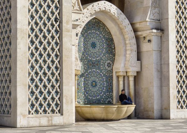 blue,man,sitting,fountain,decorative,mosque