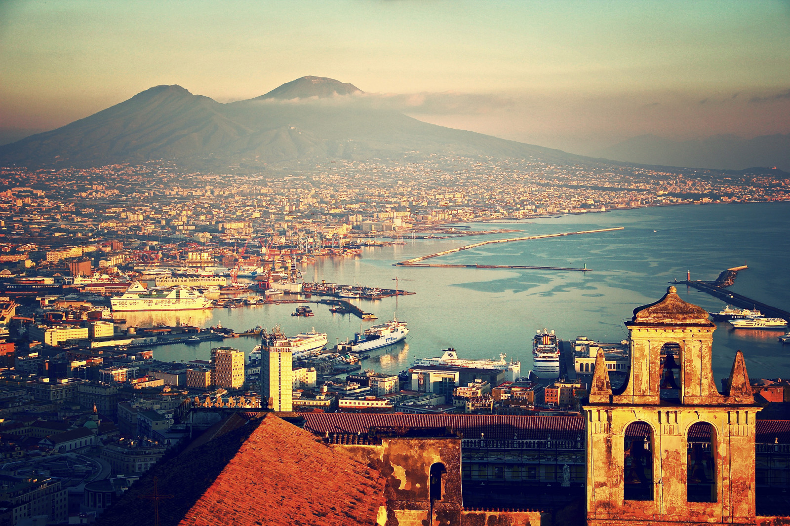západ slunce, moře, město, panoráma města, Itálie, svítání, panoráma, večer, ráno, horizont, město, soumrak, 2015, Neapol, Tramonto, svítání, vesuvio, lidské osídlení, letecké snímkování