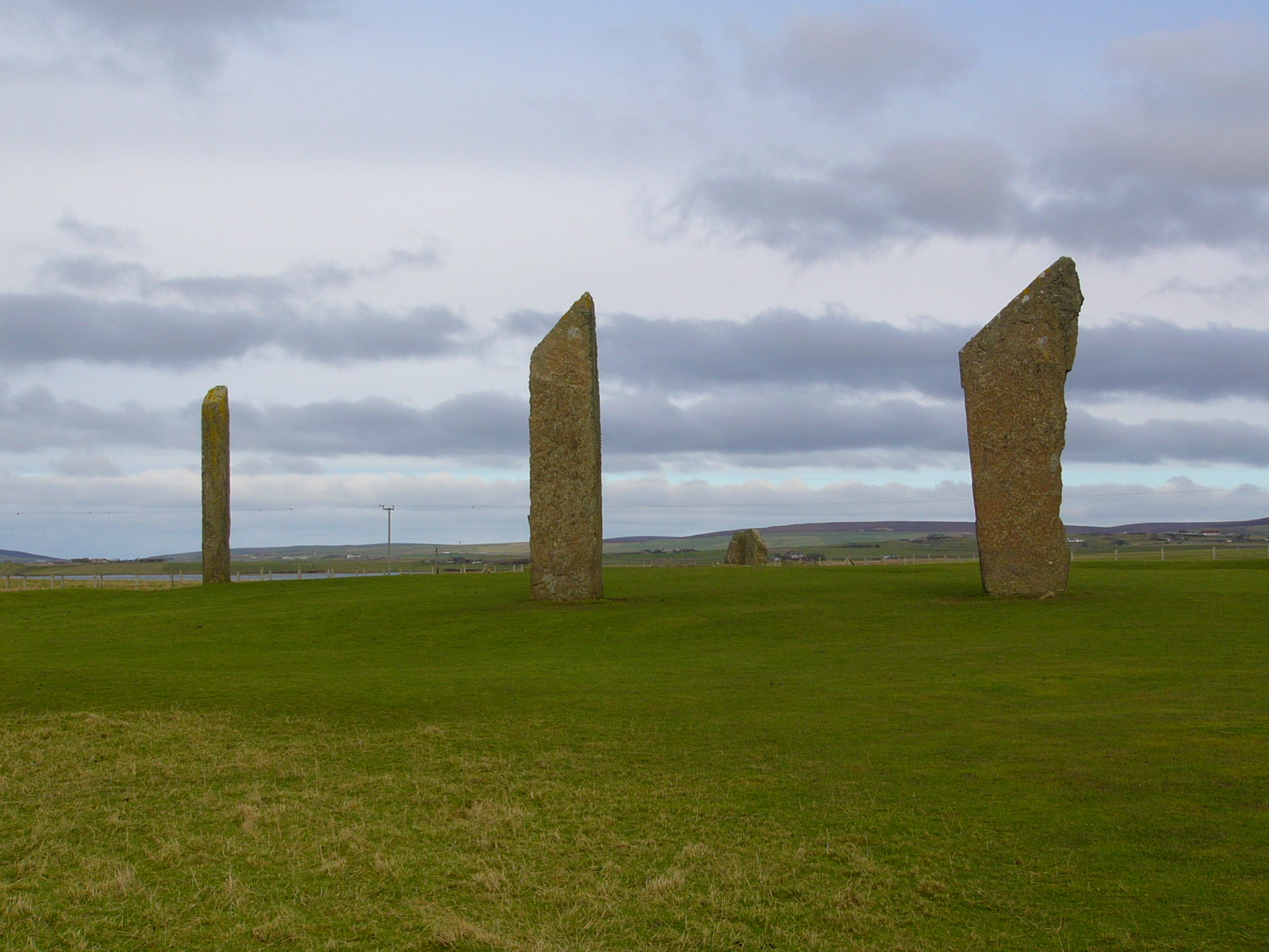krajina, tráva, nebe, pole, Skotsko, ostrov, stojící, kámen, Monolit, kultura, památník, Panasonic, mrak, strom, scenérie, lučina, louka, prérie, outdoor struktura, meteorologický jev, Orkneje, dmcfz10, Stence, national trust for places of historic interest or natural beauty