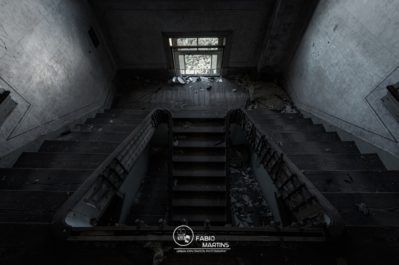 černobílý, okno, městský, opuštěný, dřevo, hotel, schodiště, schody, rozklad, průzkum, Portugalsko, venkovský, úhel, světlo, stíny, krása, patro, podlaha, dno, opustit, stěny, tma, schodiště, zapomenutý, Černý a bílý, monochromatické fotografování, podlaha, denní osvětlení, opuštěný, divy