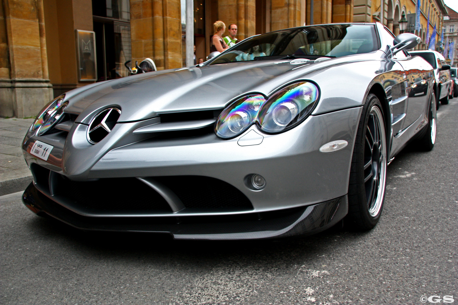 Černá, ulice, auto, vozidlo, fotografování, Německo, Mercedes Benz, Kánon, McLaren, letní, sportovní auto, Mnichov, kupé, výkon auta, exotický, limuzína, 2009, benz, rostlina, krása, kolo, deutschland, dSLR, Napájení, okraj, superauto, mercedes, eos, letní, sLR, 722, bod, edice, autogespot, carparazzi, 450D, pozemní vozidla, automobilového designu, automobilový exteriér, luxusní vůz, rodinný vůz, nárazník, motorové vozidlo, osobní luxusní automobil, výkonné auto, městské auto, střední velikost auta, mercedes Benz SLR McLaren, germanspotter, nalézt, munchen, kola z lehkých slitin, automotive wheel system