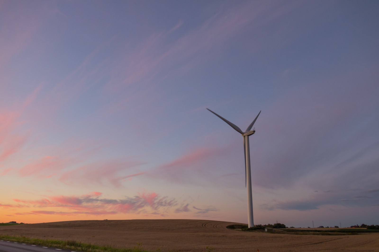 Landschaft, Sonnenuntergang, Himmel, Feld, Wind, Windmühle, Maschine, Dämmerung, Mühle, Wind turbine, Windpark, Wolke, Dämmerung, erforschen, Landschaft, Skymning, Landschaftlich, Landkap, Exif Modell canoneos760d, Geocountry, Kamera macht canon, Geocity, Kameramodell canoneos760d, Exif isospeed 250, Geostate, Geolocation, Exif linse efs18200mmf3556is, Exif machen canon, Exif focallength 18mm, Exif Blende 35, Vindkraftverk, Ebene, Prärie