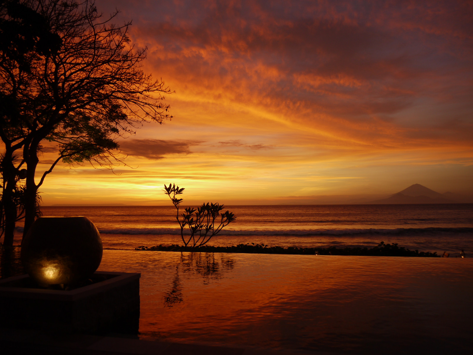 slunečnímu záření, západ slunce, moře, Asie, odraz, asijský, silueta, svítání, večer, ráno, pobřeží, slunce, horizont, soumrak, vítěz, mrak, Krásná, zlatý, cestovat, hodina, svítání, mygearandme, oceán, odrazy, přímořská krajina, ohromující, rememberthatmomentlevel1, flickrsfinestimages1, panoramafotografico, flickrtravelaward, Jihovýchodní Asie, travelphotography, nejjemnější, flickrsfinestimages3, flickrs, snímků1, odlesk, earthasia, Lombok, seasia, travelphotos, flickrawards