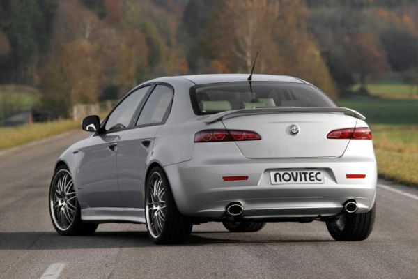 car,vehicle,sports car,Alfa Romeo,Sedan,2012