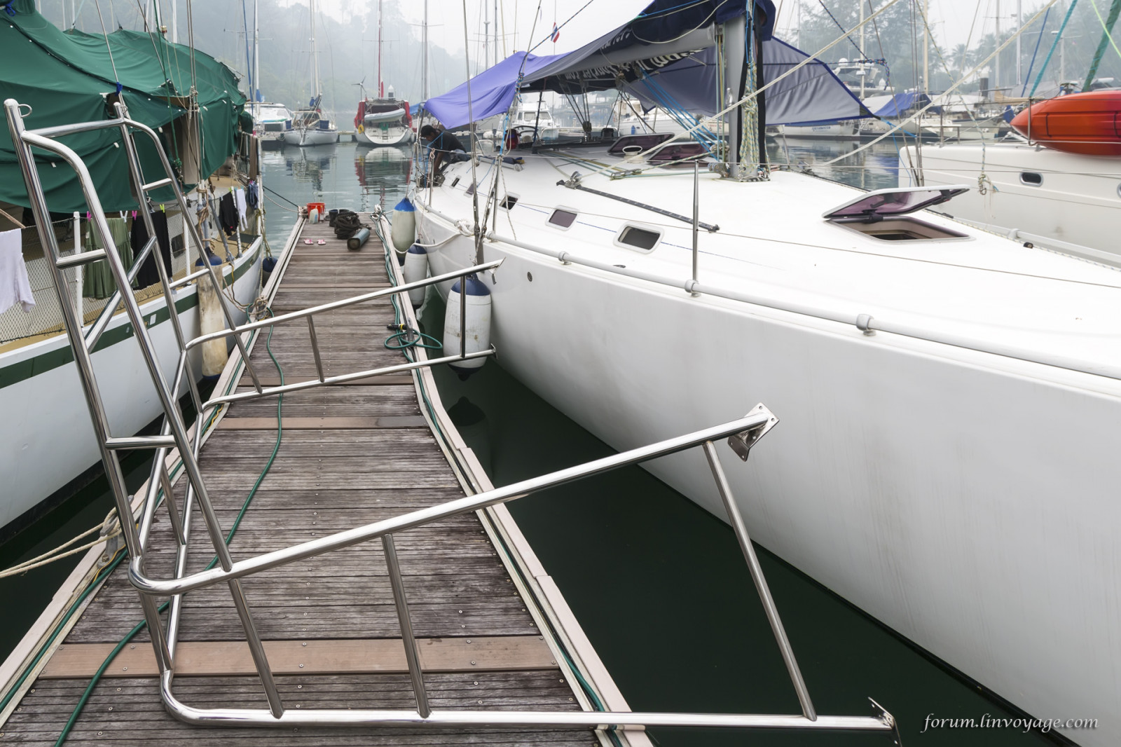 persone, nave, barca, mare, veicolo, isola, Malaysia, molo, bacino, yacht, catamarano, Langkawi, Marina, all'aperto, oceano, barca a vela, moto d'acqua, albero, skiff, phuketian, vela, phuketphotographernet, forumlinvoyagecom, httpforumlinvoyagecom, Telaga, gruette