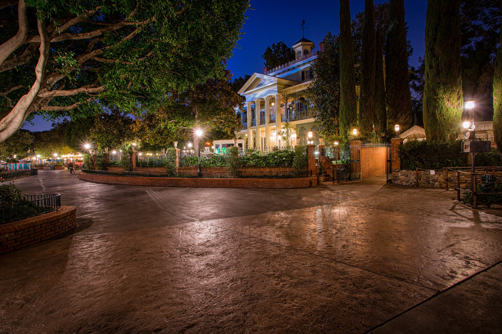 4501x3000 px, Anaheim, Californien, byer, design, Disneyland, HDR, huse, lys, nat, parker, gade, træer, USA