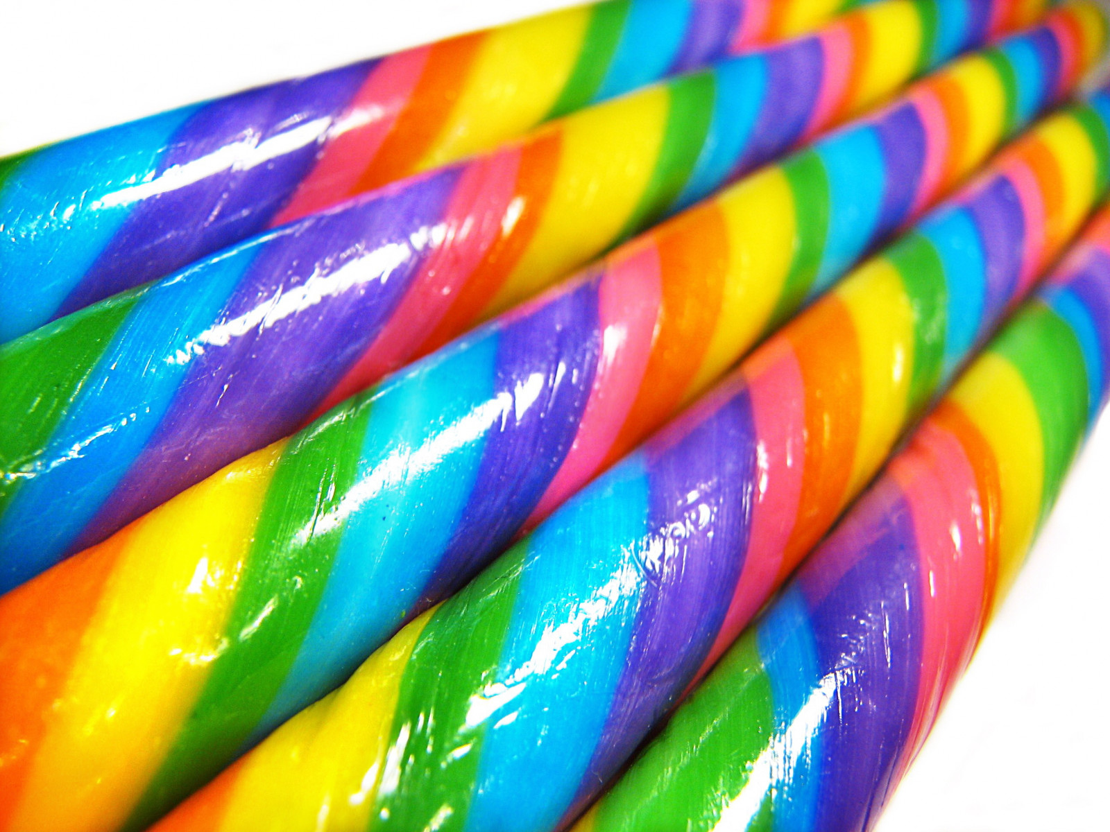 ใกล้ชิด, ลูกอม, ขนม