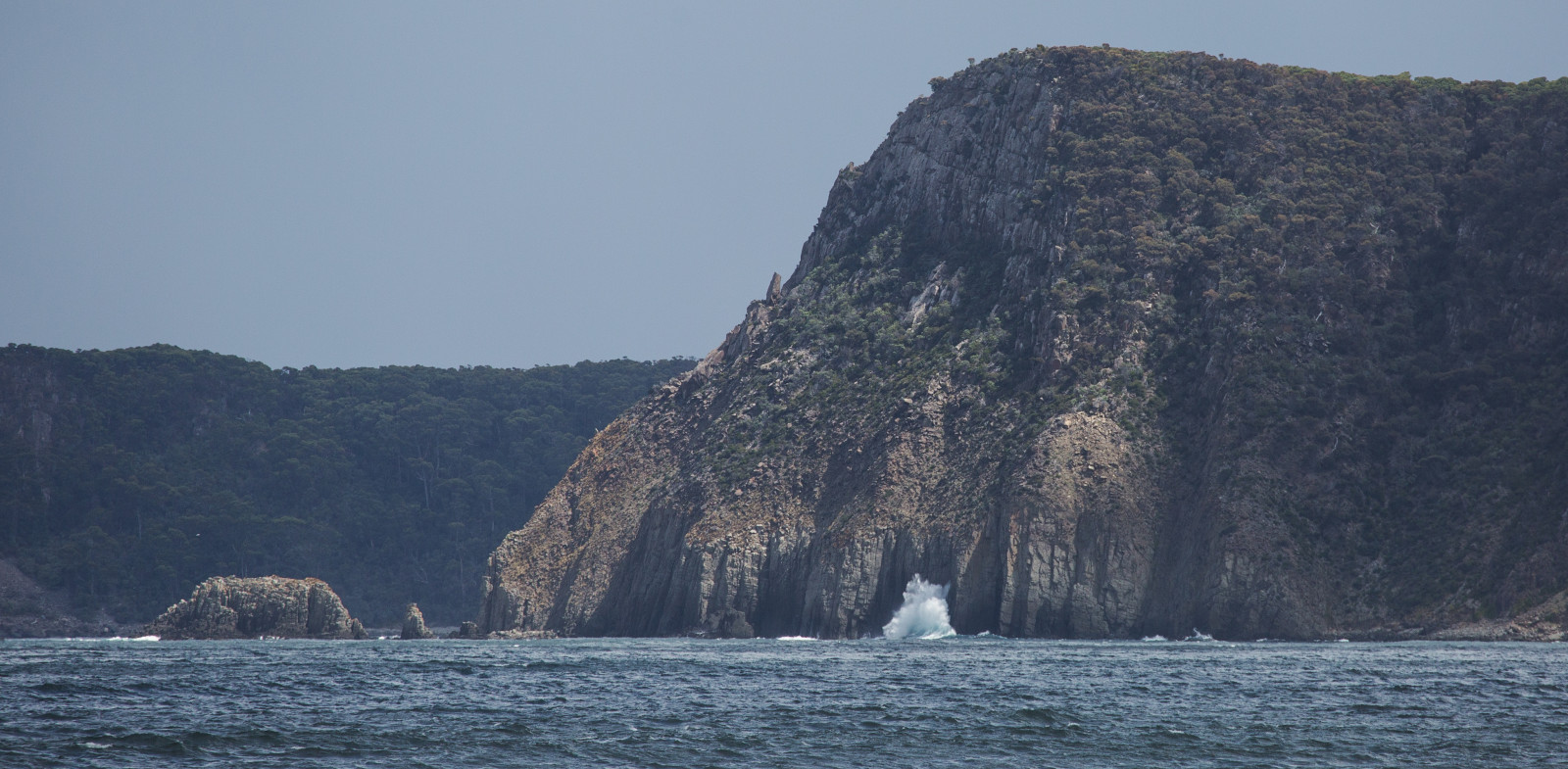 Nuvoloso, acqua, onde, oceano, mare, mari, scogliera, Bruny Island, Tasmania