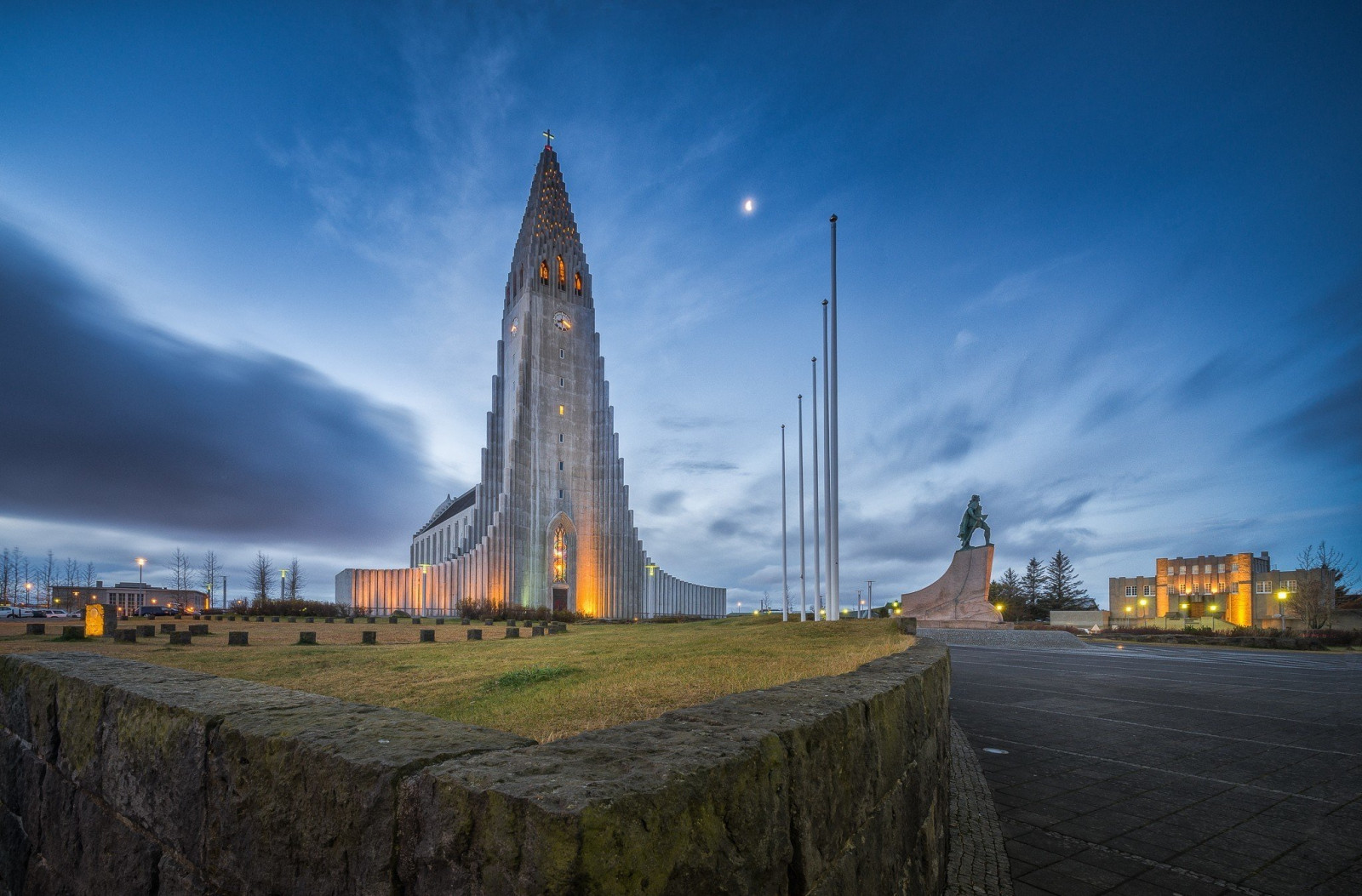 2048x1348 px, Reykjavik
