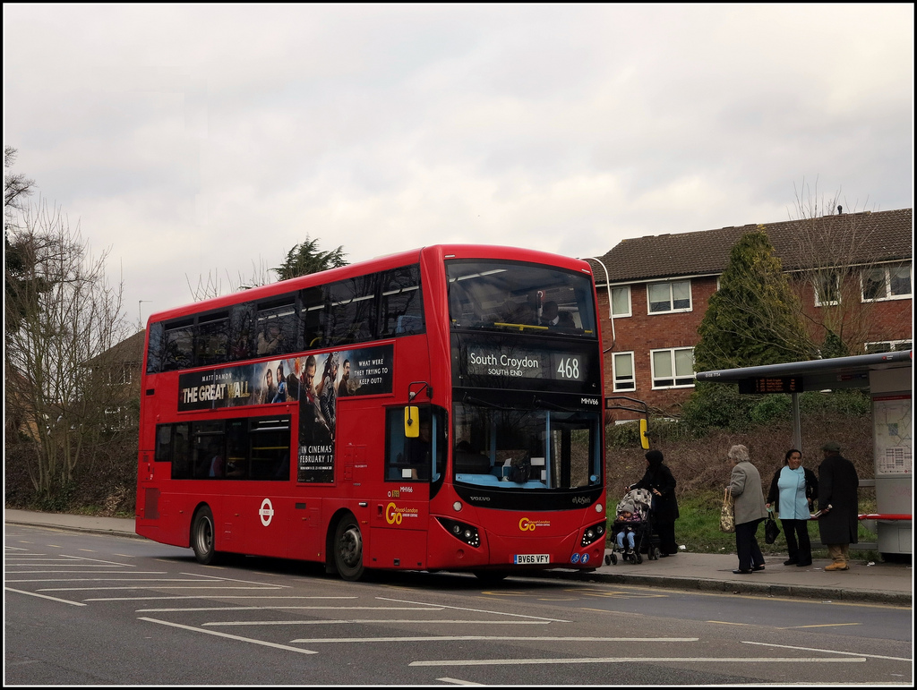 auto, vozidlo, Volvo, doprava, autobus, pruh, Metropolitní oblast, luxusní vůz, kompaktní vůz, motorové vozidlo, druh dopravy, veřejná doprava, autobusová doprava tour, Dvoj patrový autobus, Londoncentrální, Bv66vfy, Mhv66, Tflroute468, Mcvevoseti, Goaheadlondon, bus garage
