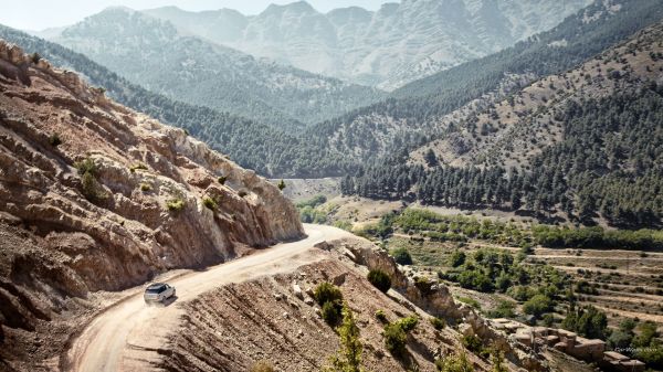 landscape,car,vehicle,mountains,valley,canyon