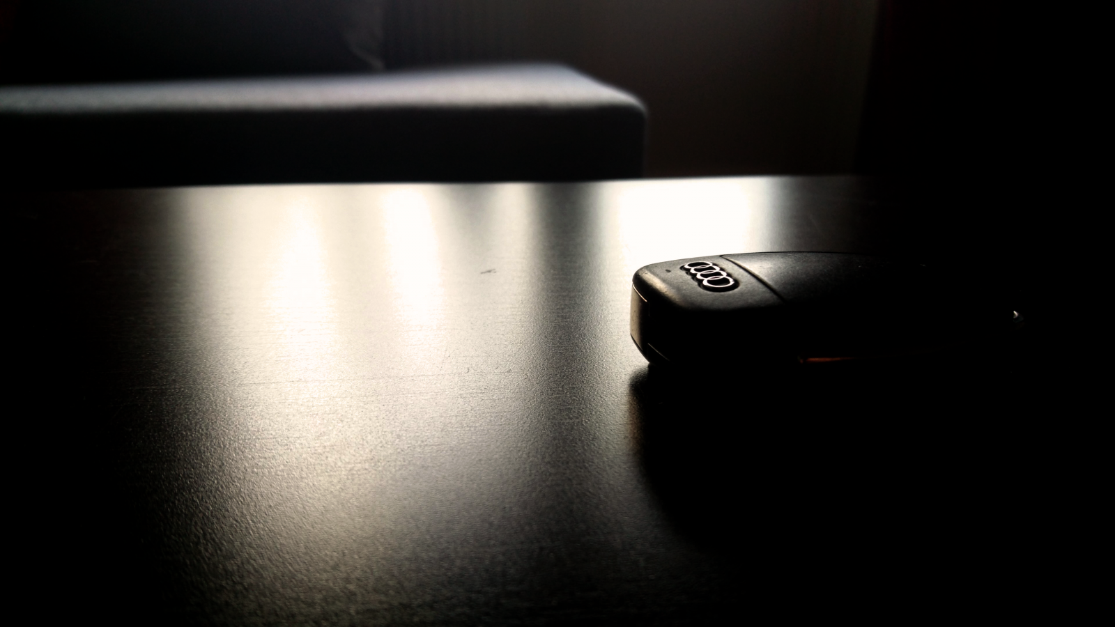 hvid, sort, monokrom, mørk, fotografering, nøgler, Audi, lys, belysning, hånd, form, mørke, computer tapet, sort og hvid, monokrom fotografering, tæt på, makrofotografering